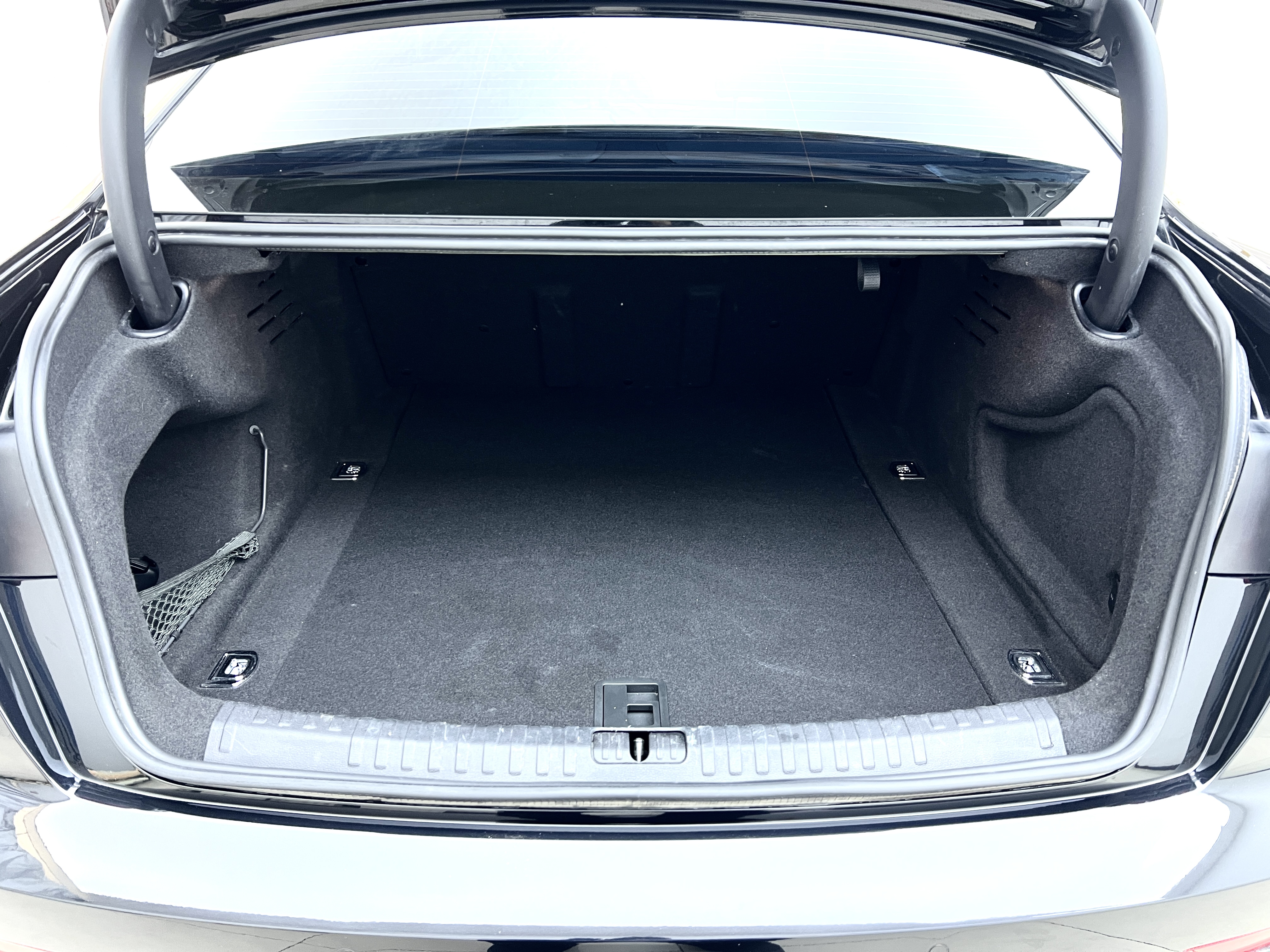 Audi A6L 2024 car image #14