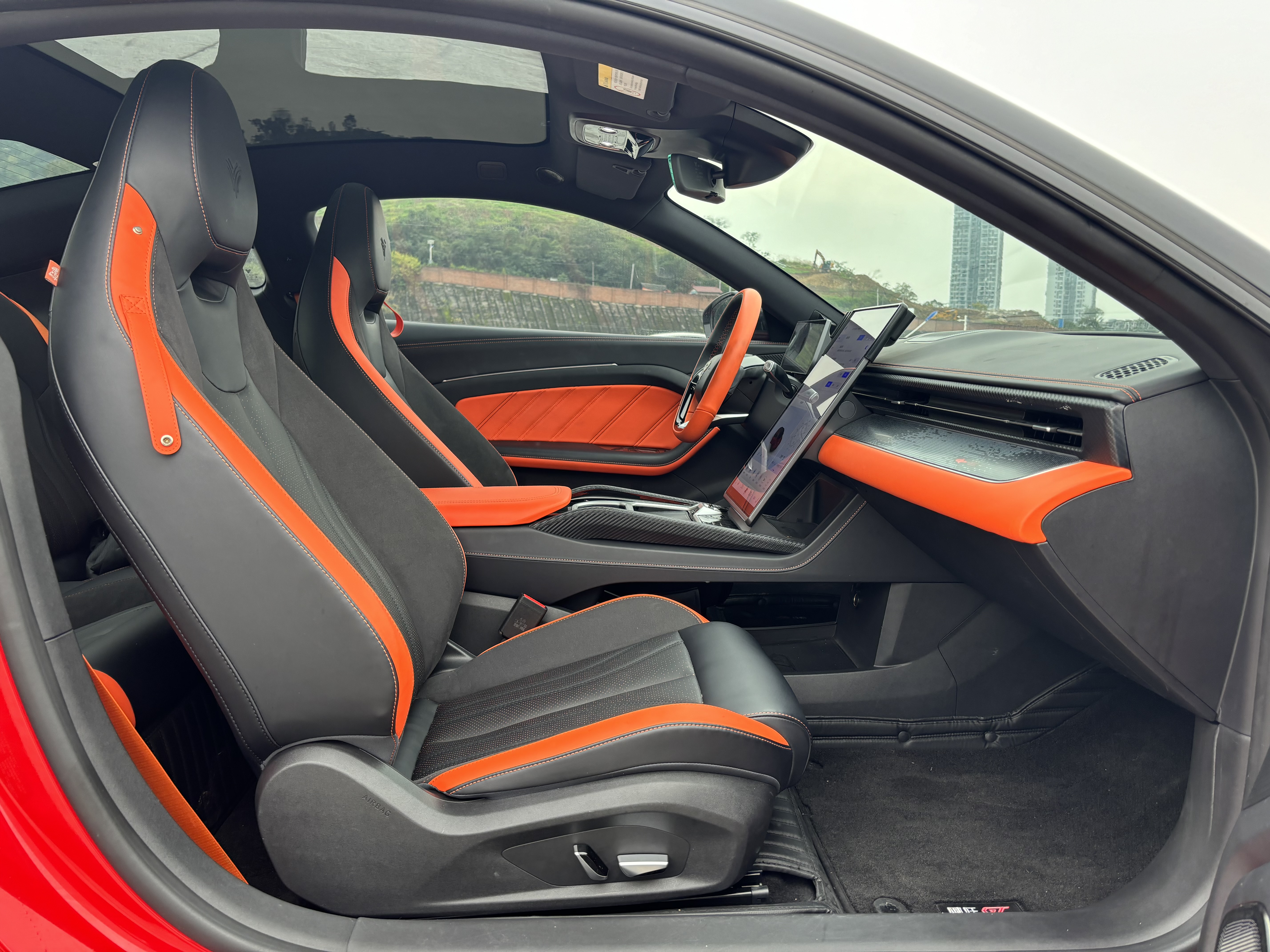 哪吒汽车 哪吒GT 2023 汽车图片 #14