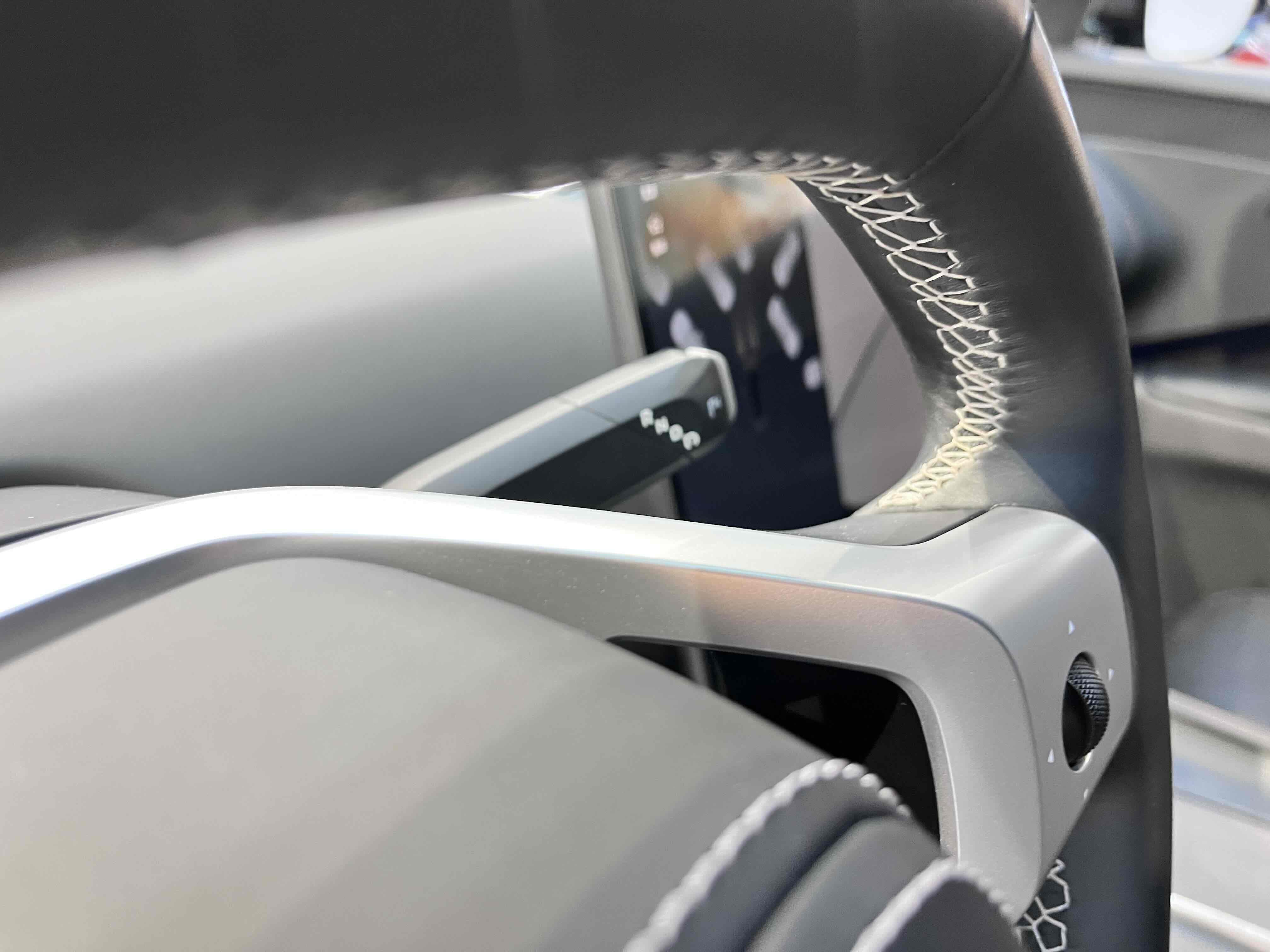 Avatr 12 2024 car image #14