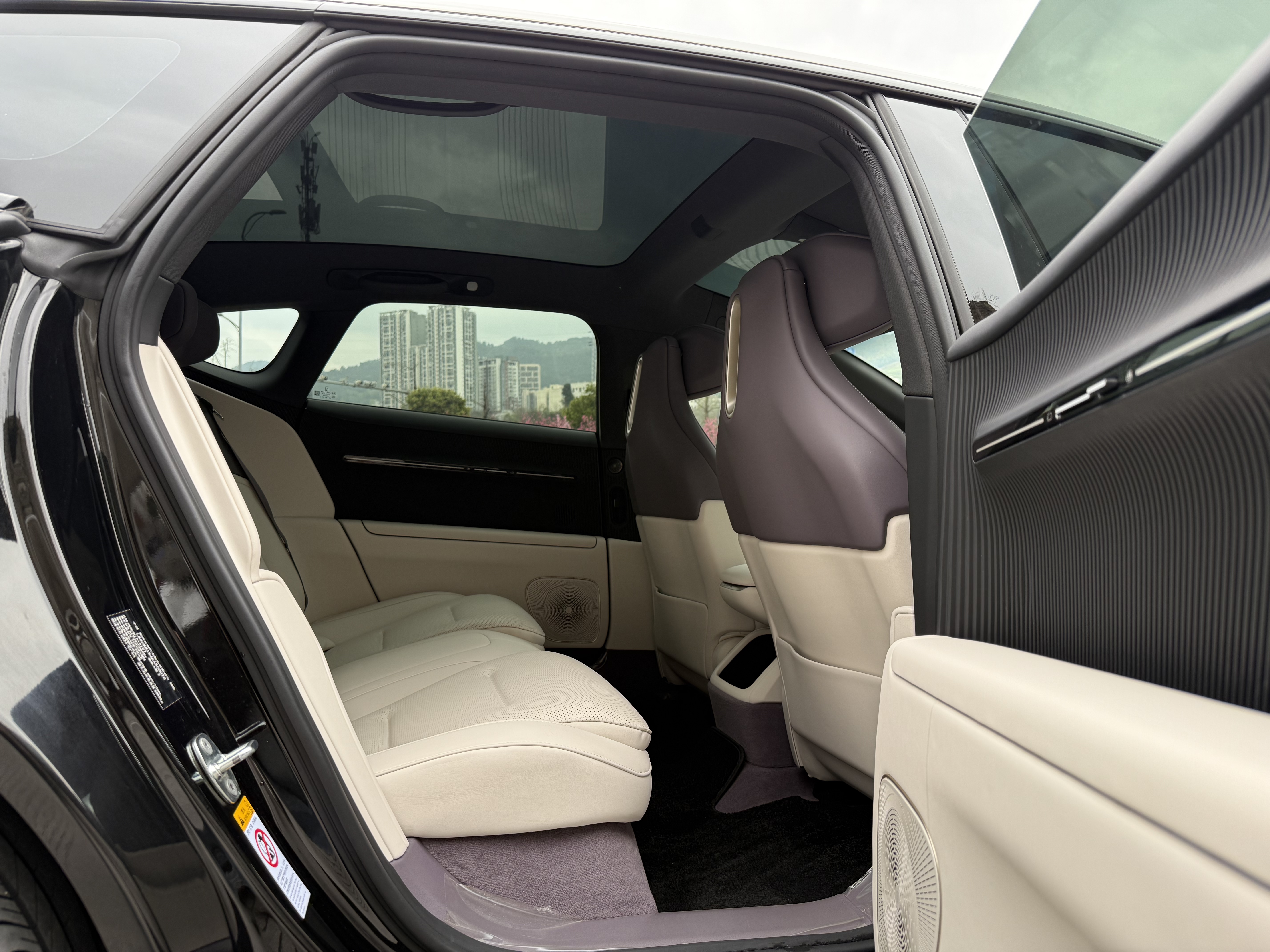 Avatr 12 2024 imagem de carro #14