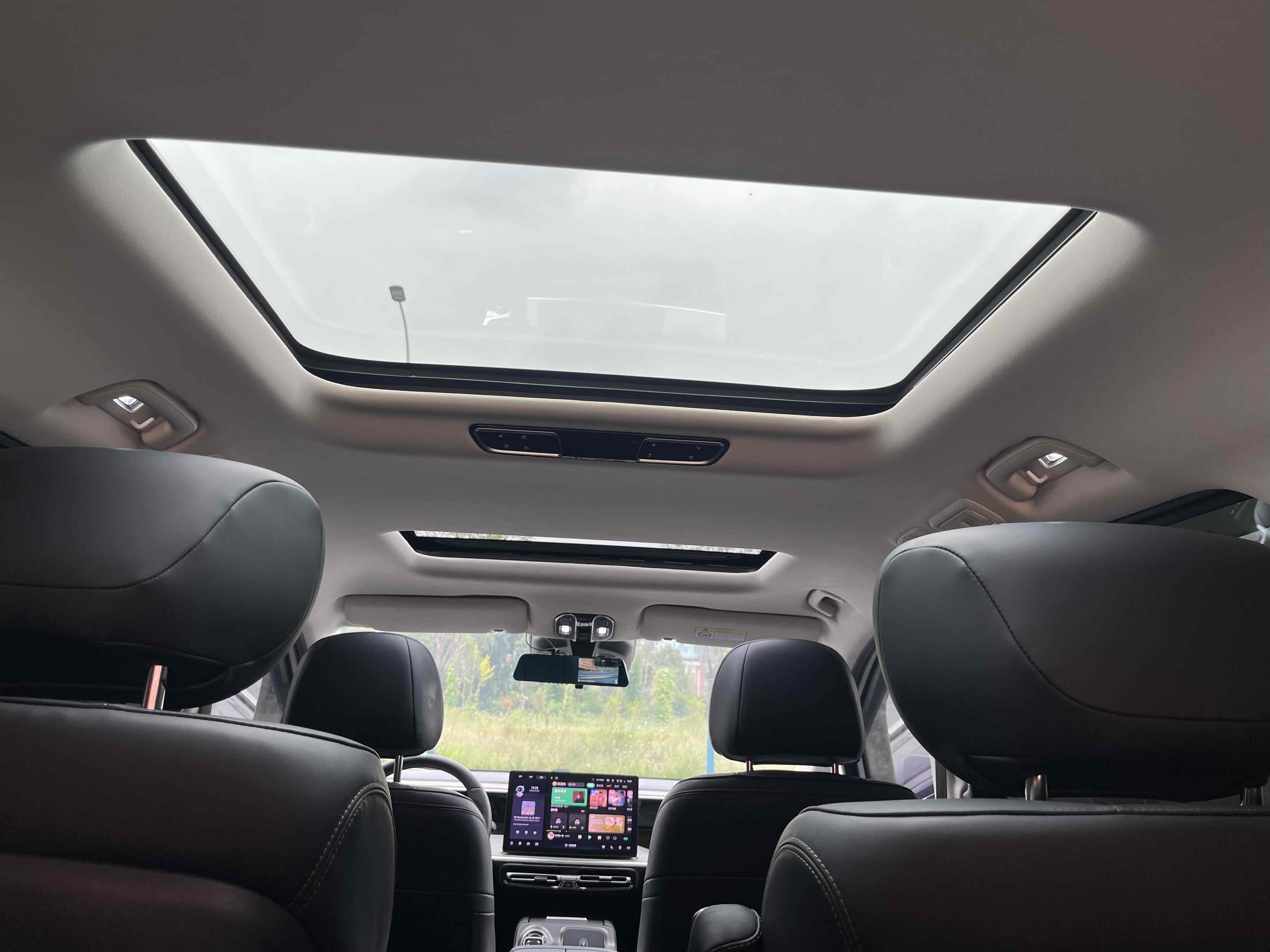 GAC Trumpchi E8 New Energy 2024 car image #14