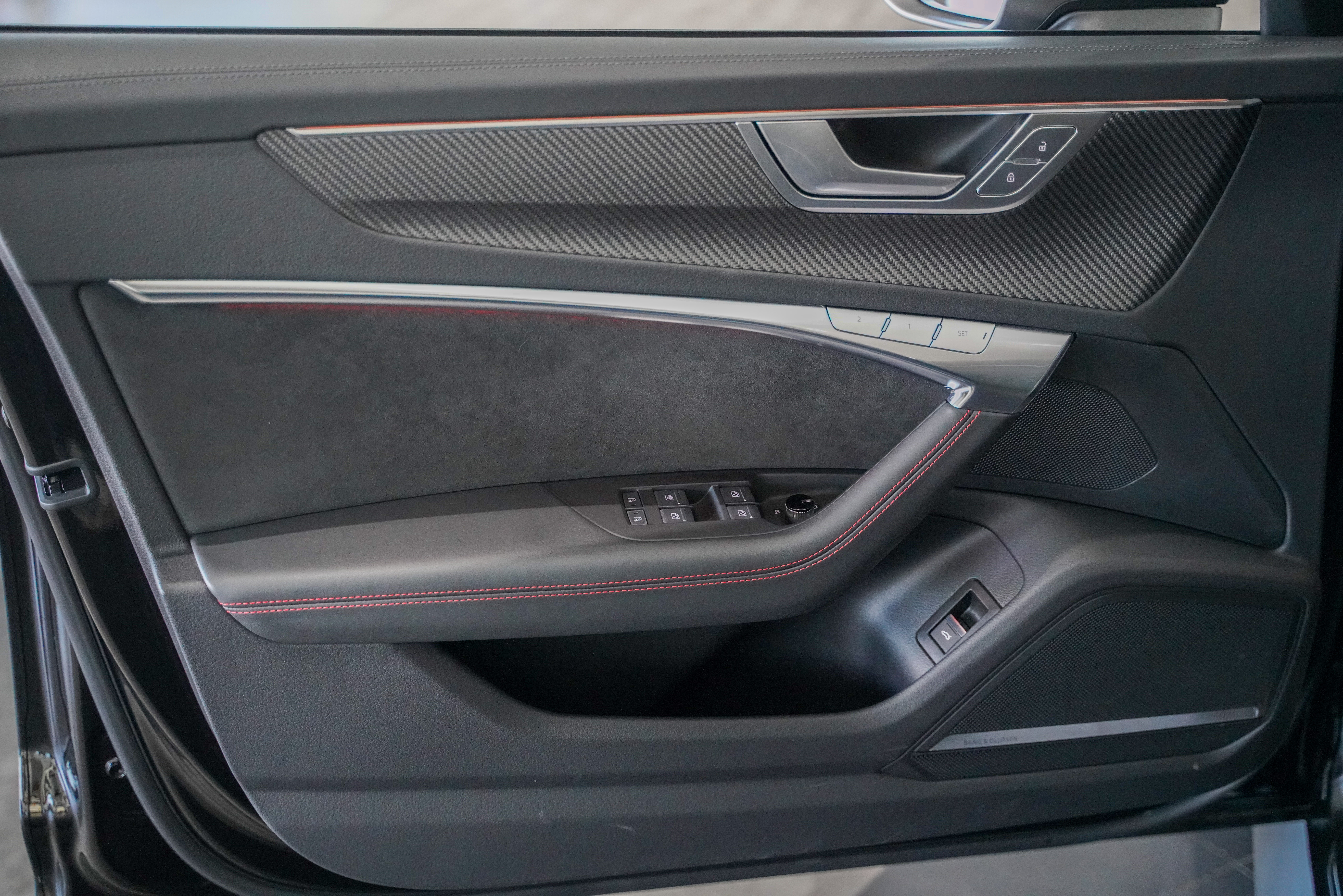 Audi RS 6 2024 car image #14