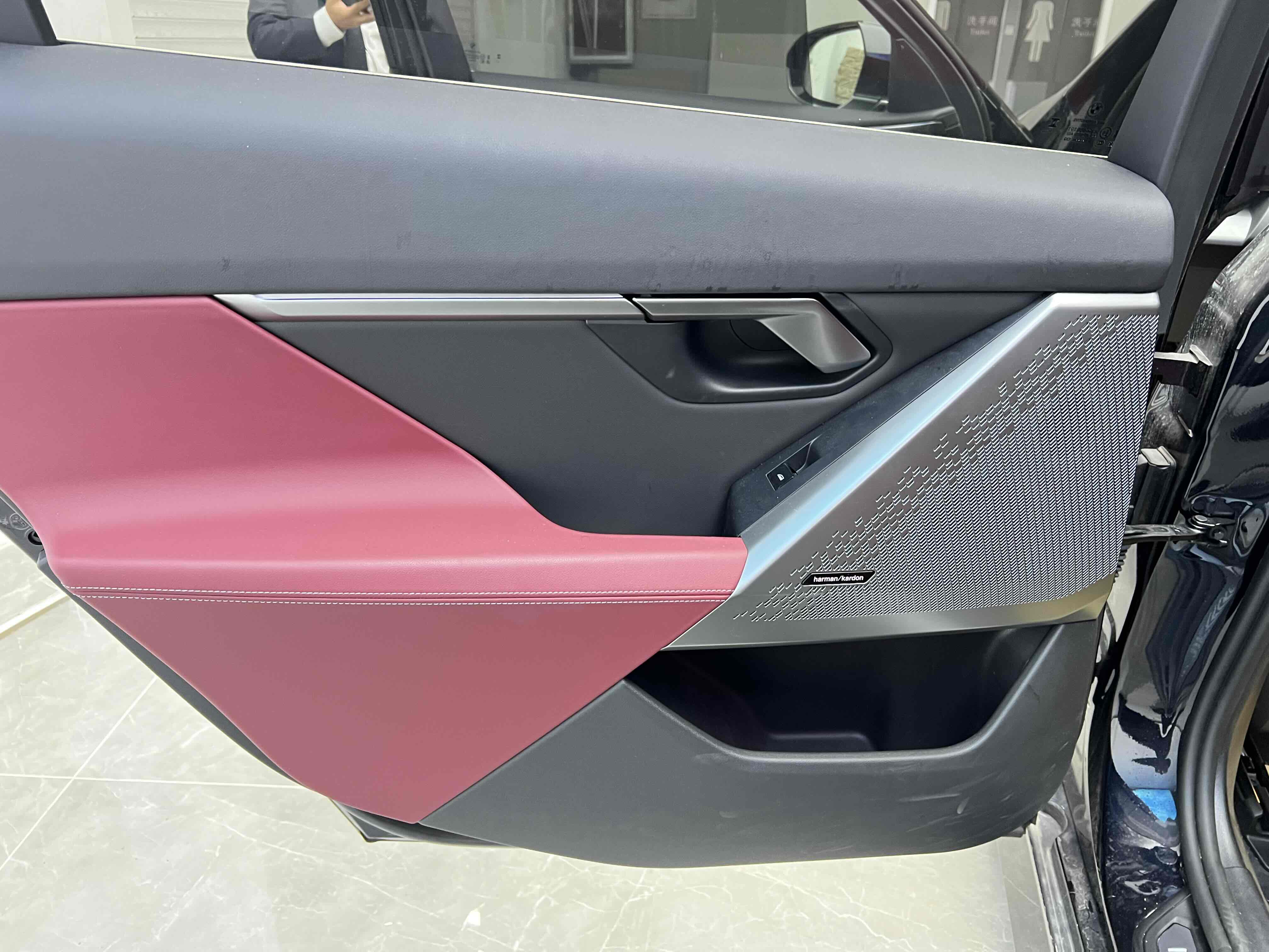 BMW i5 M60 2025 #14 BMW i5 M60 2025 car image #14