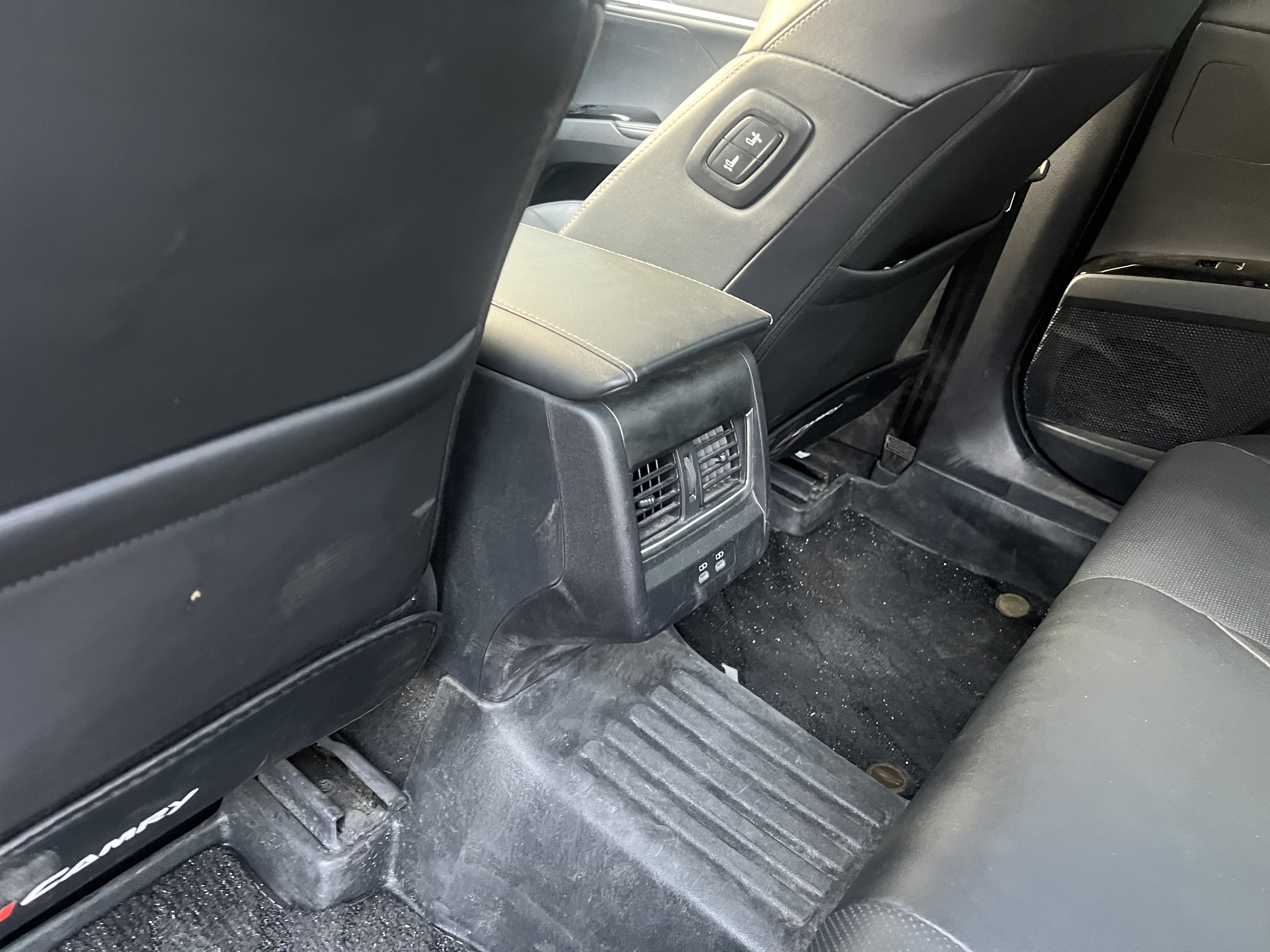 Toyota Camry 2024 car image #14