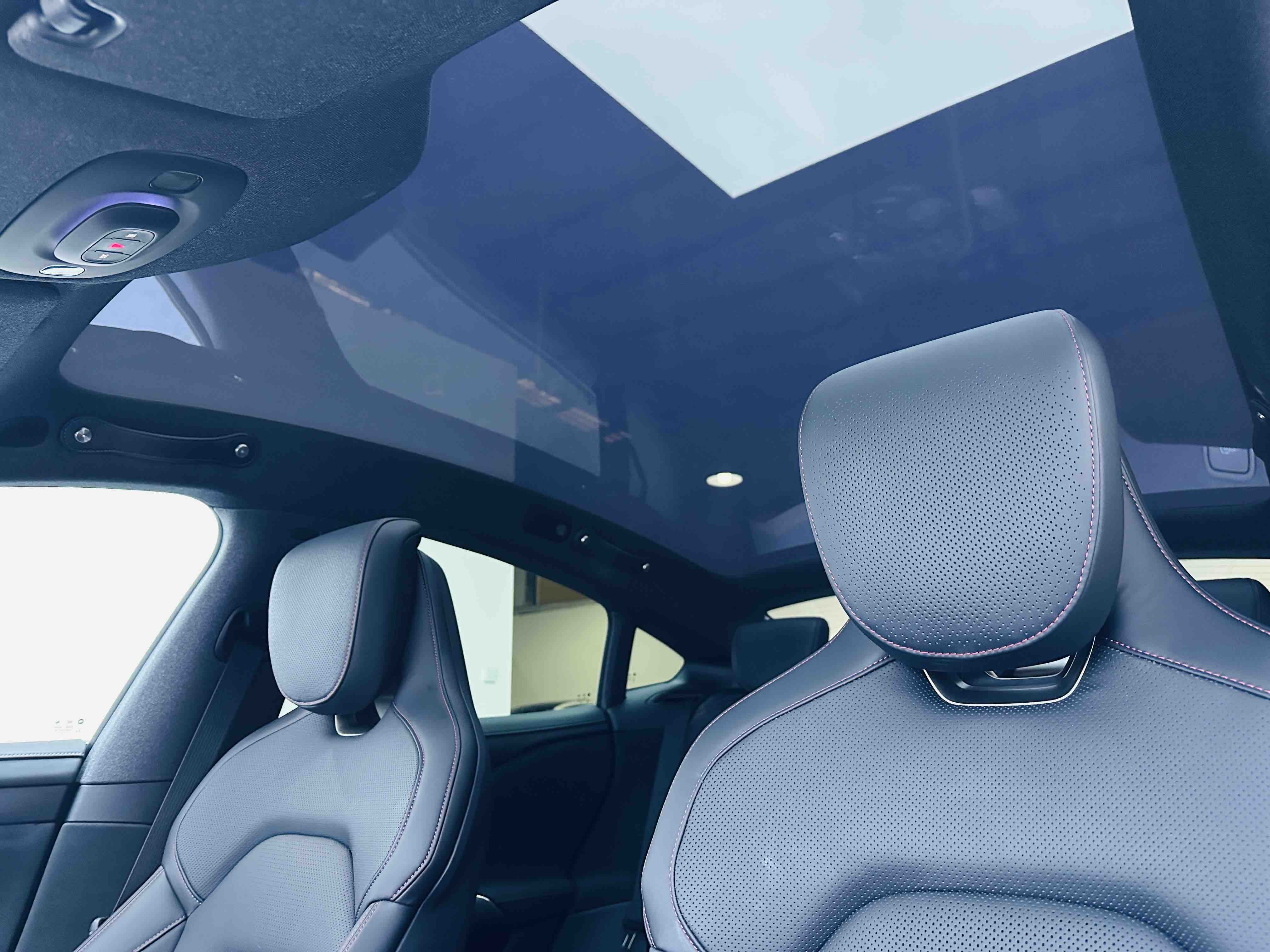 MI SU7 2024 image de voiture #14