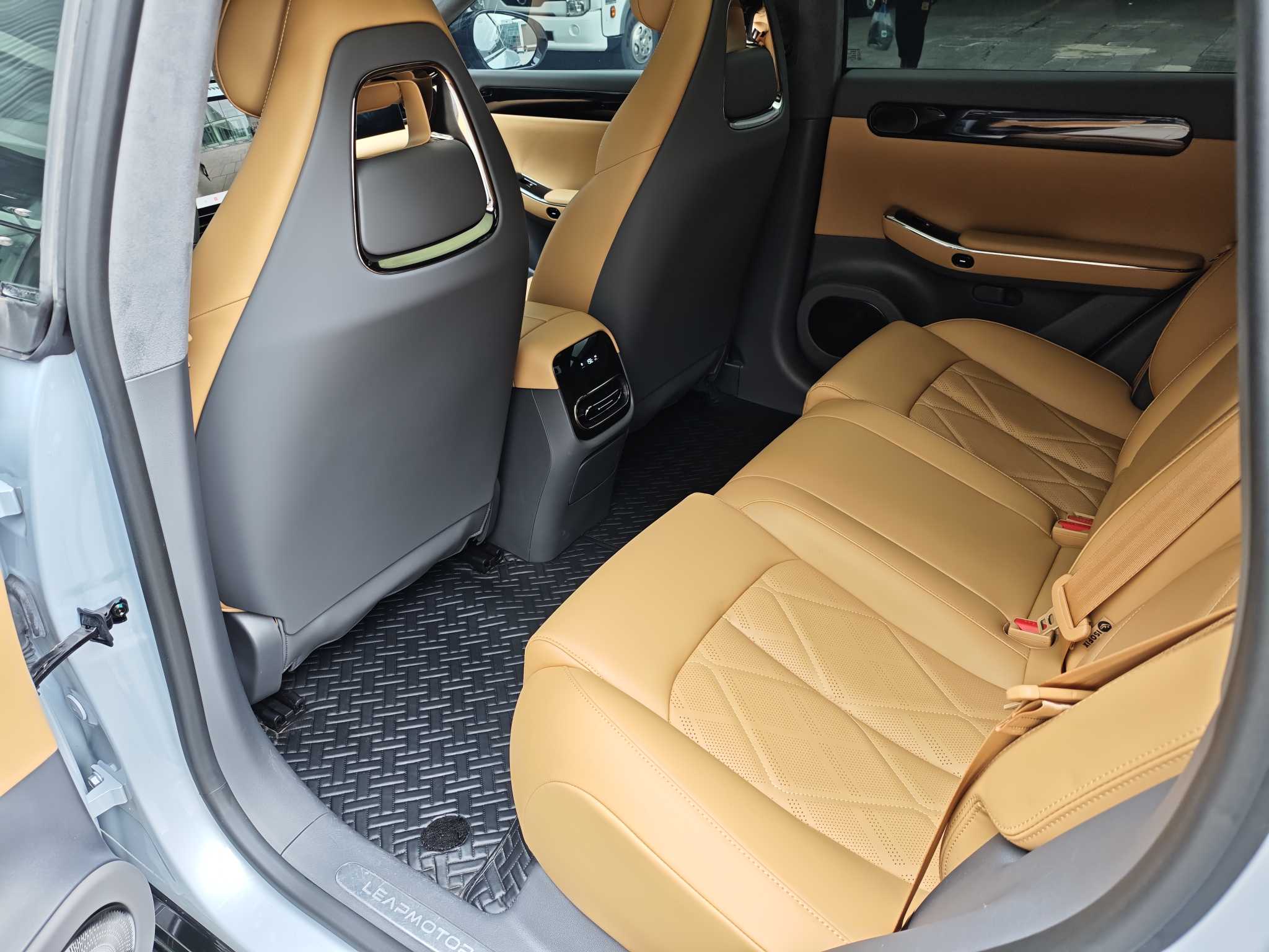 零跑汽车 零跑C01 2024 汽车图片 #14