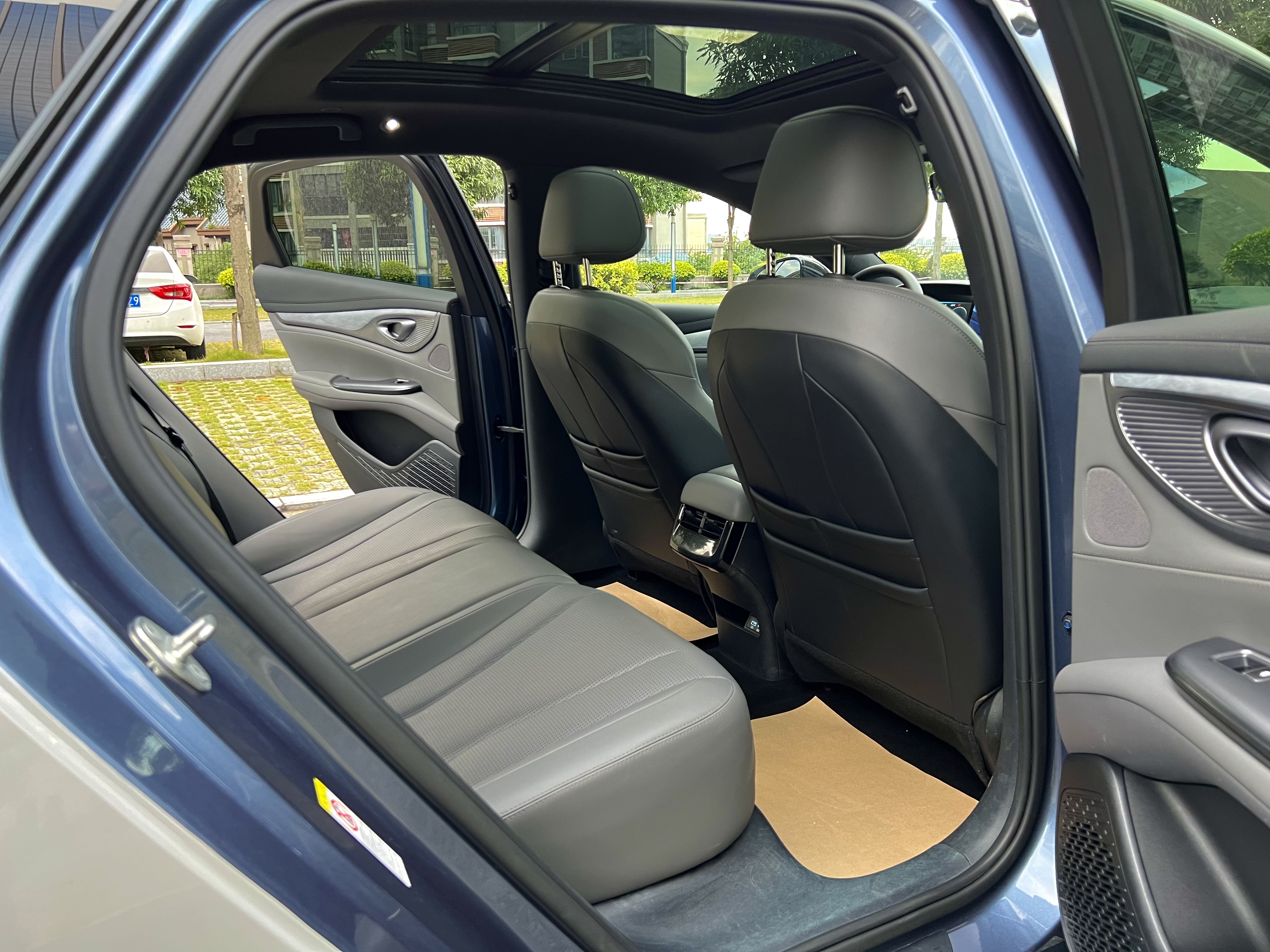 BYD Seal 2024 immagine di auto #14