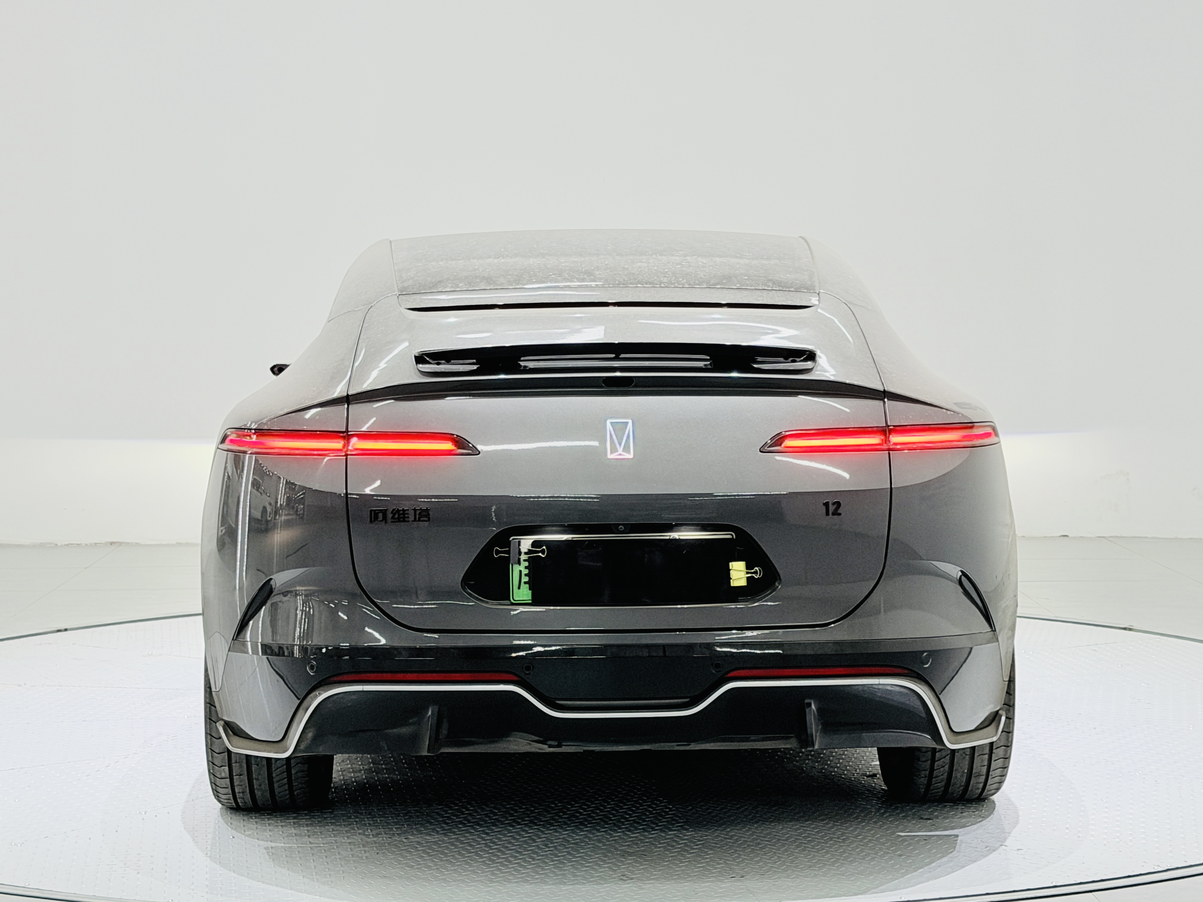 Avatr 12 2024 صورة سيارة #14