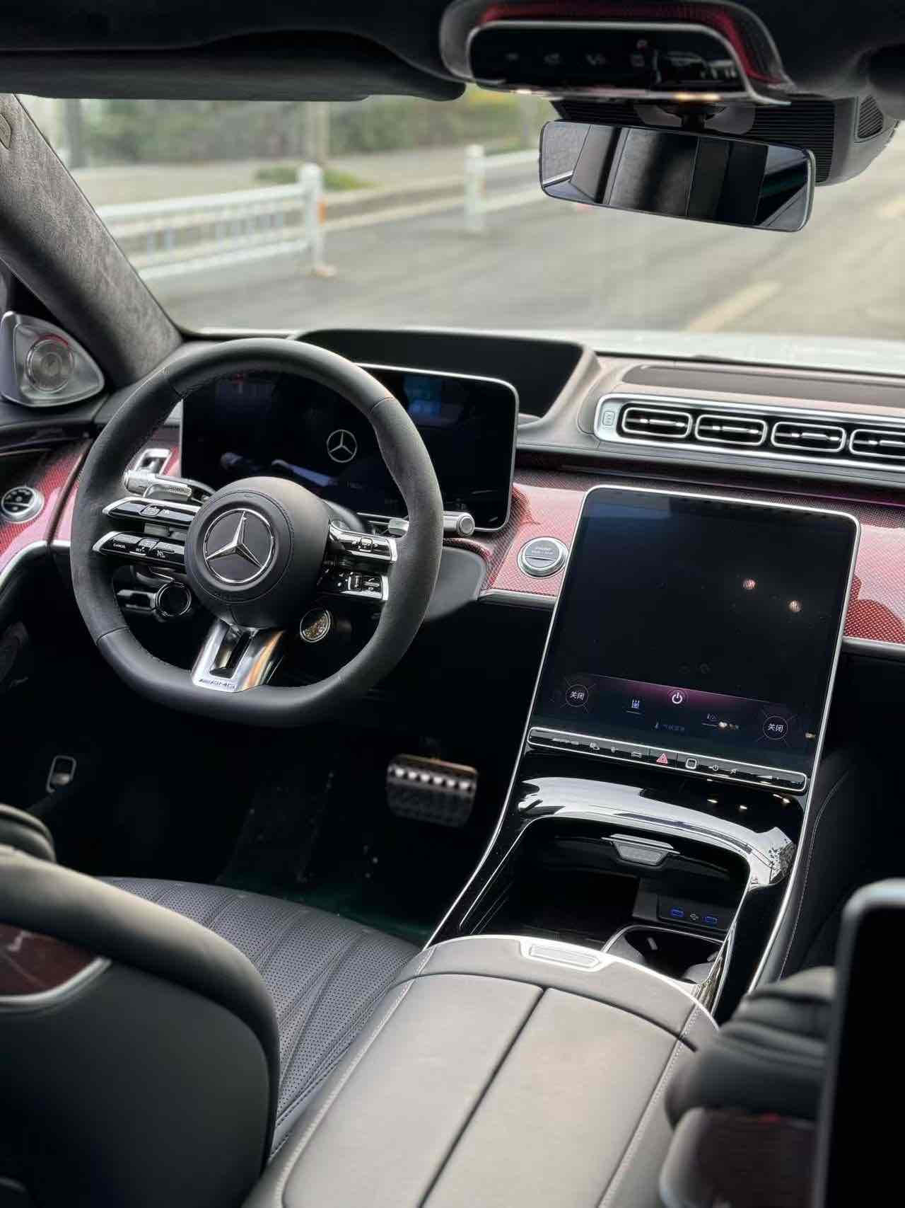 Mercedes-Benz S AMG New Energy 2025 صورة سيارة #14