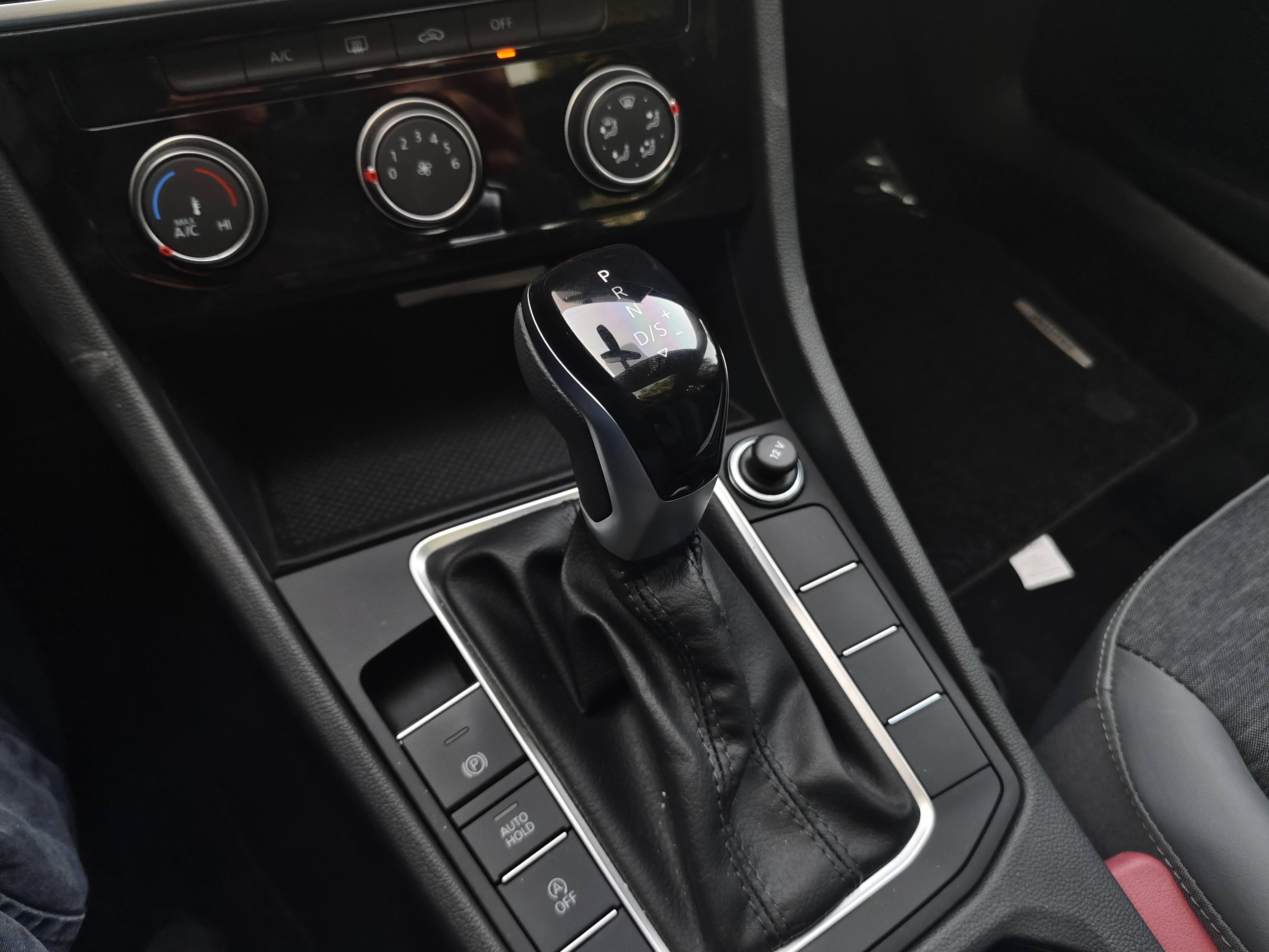 Volkswagen Sagitar 2025 immagine di auto #14