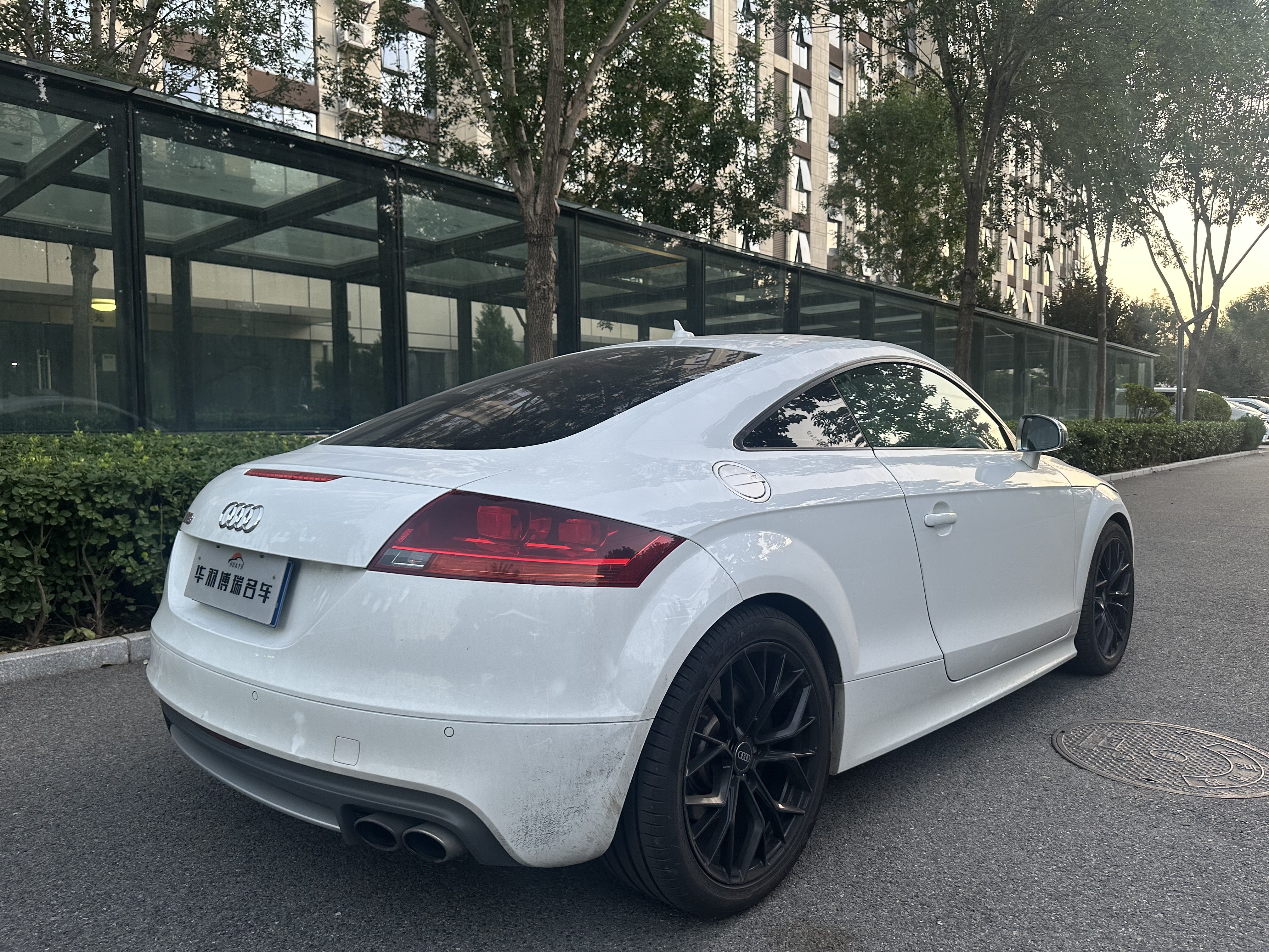 Audi TTS 2012 #14 Audi TTS 2012 car image #14