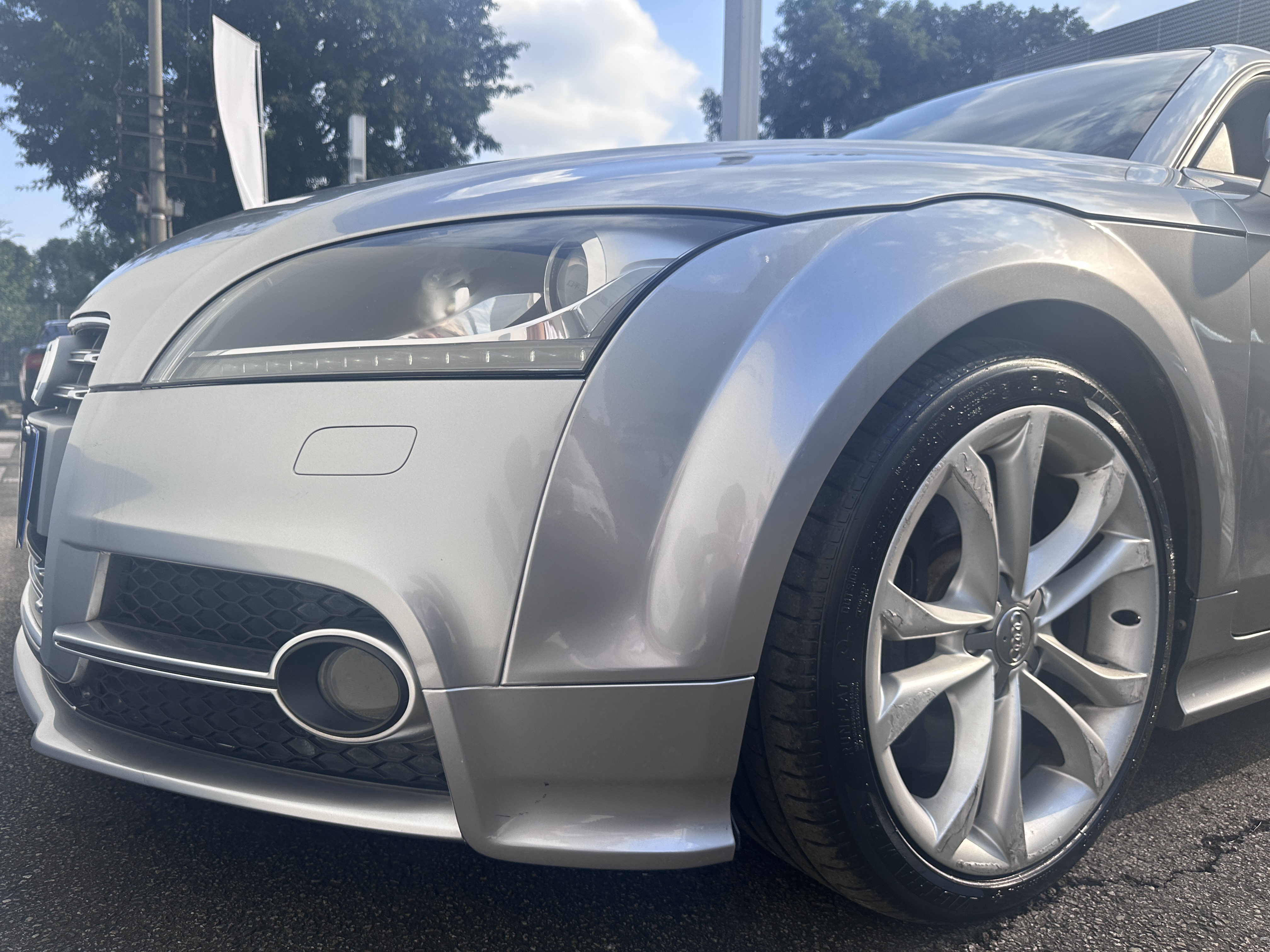 Audi TTS 2011 car image #14