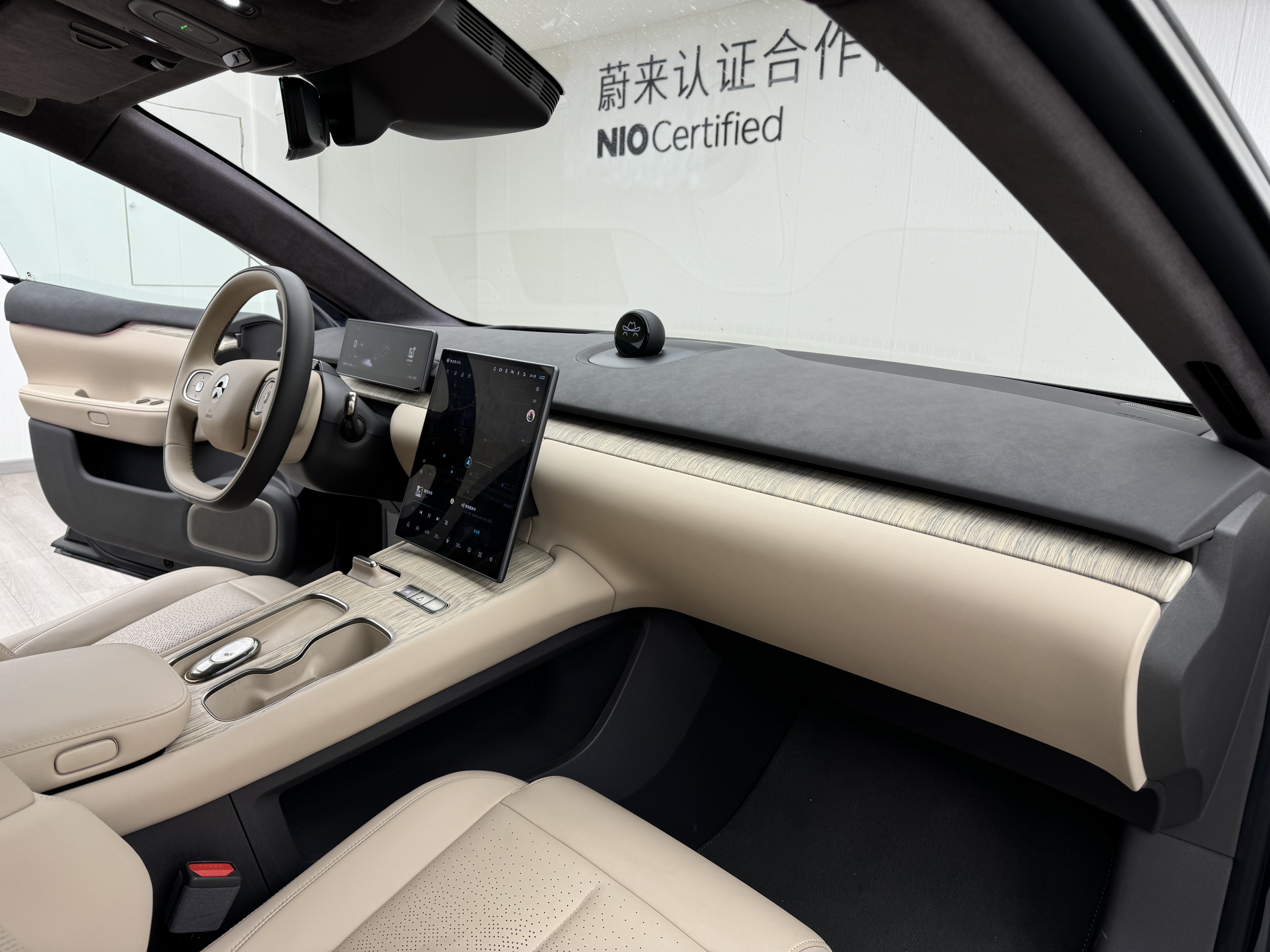NIO ET7 2024 car image #14