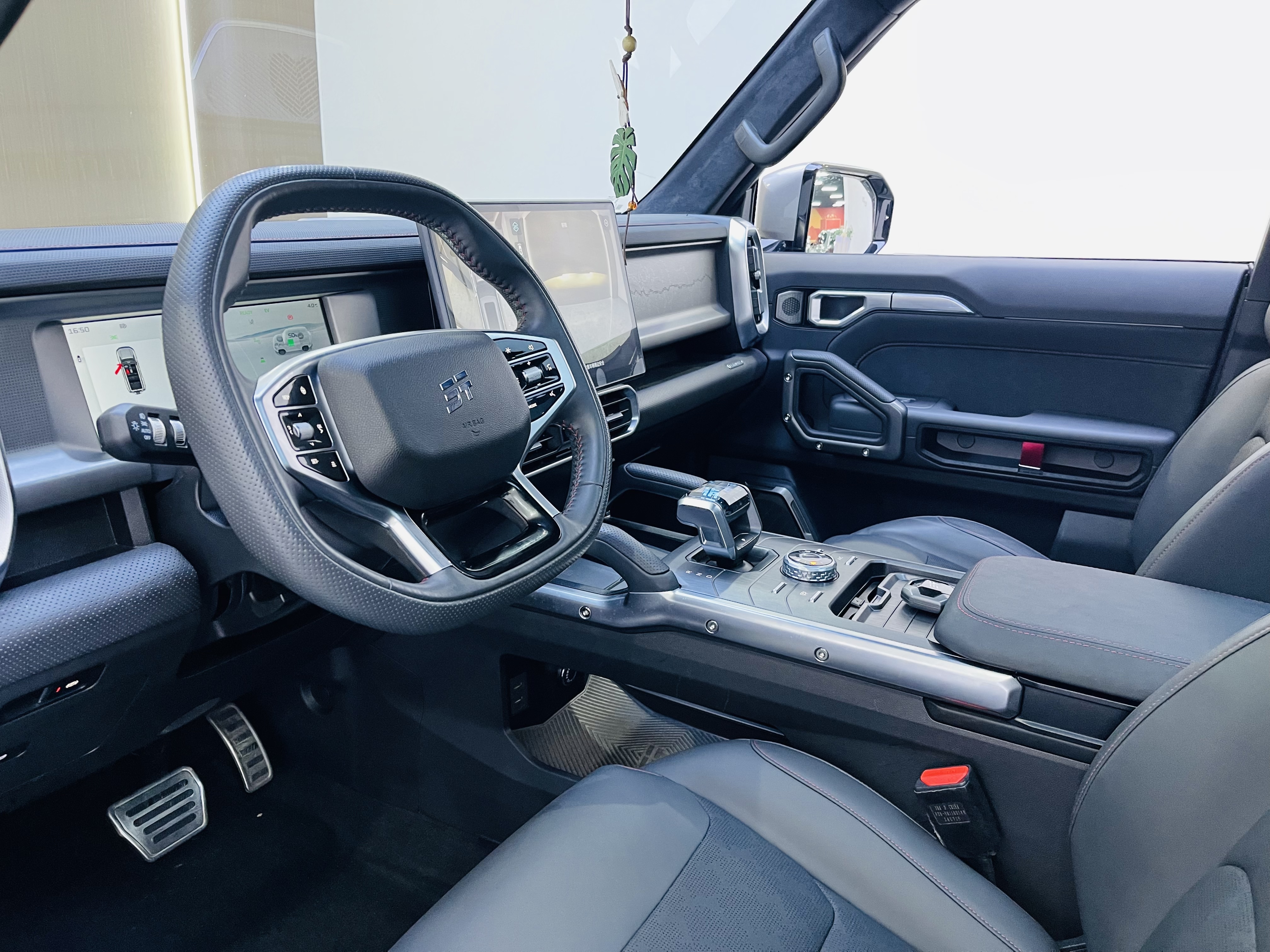Jetour T2 2025 car image #14