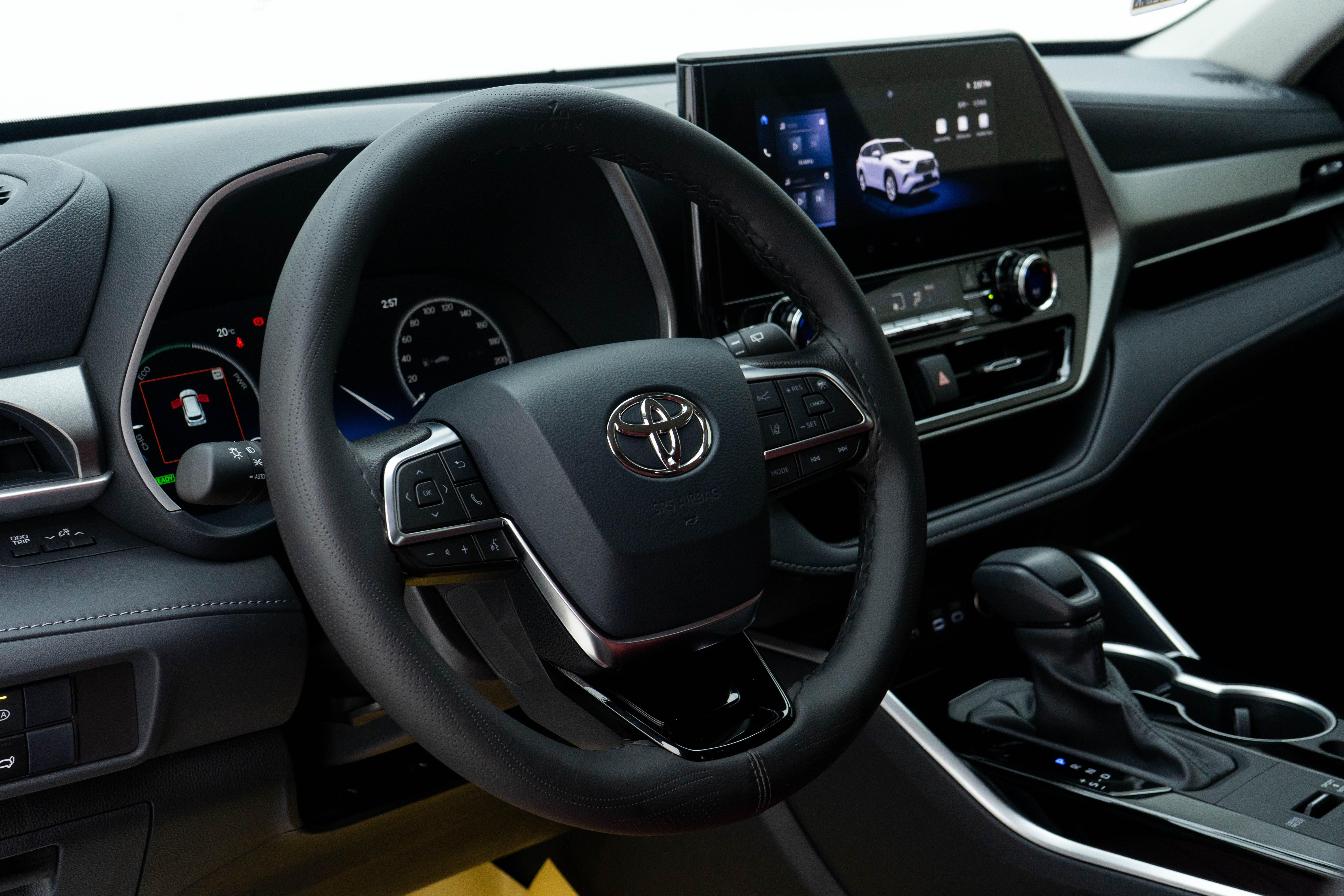 Toyota Highlander 2025 image de voiture #14