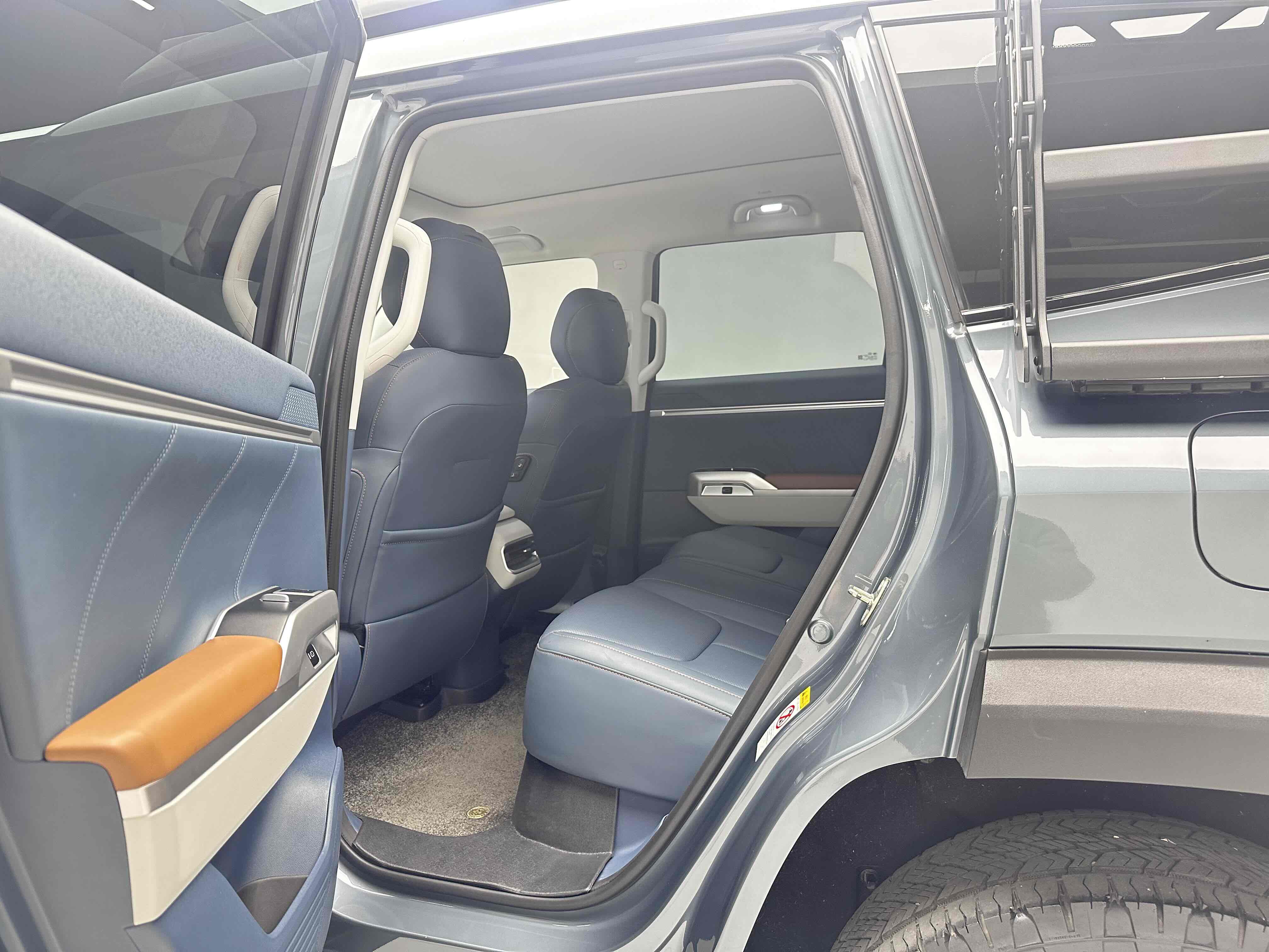 Deepal G318 2024 car image #14