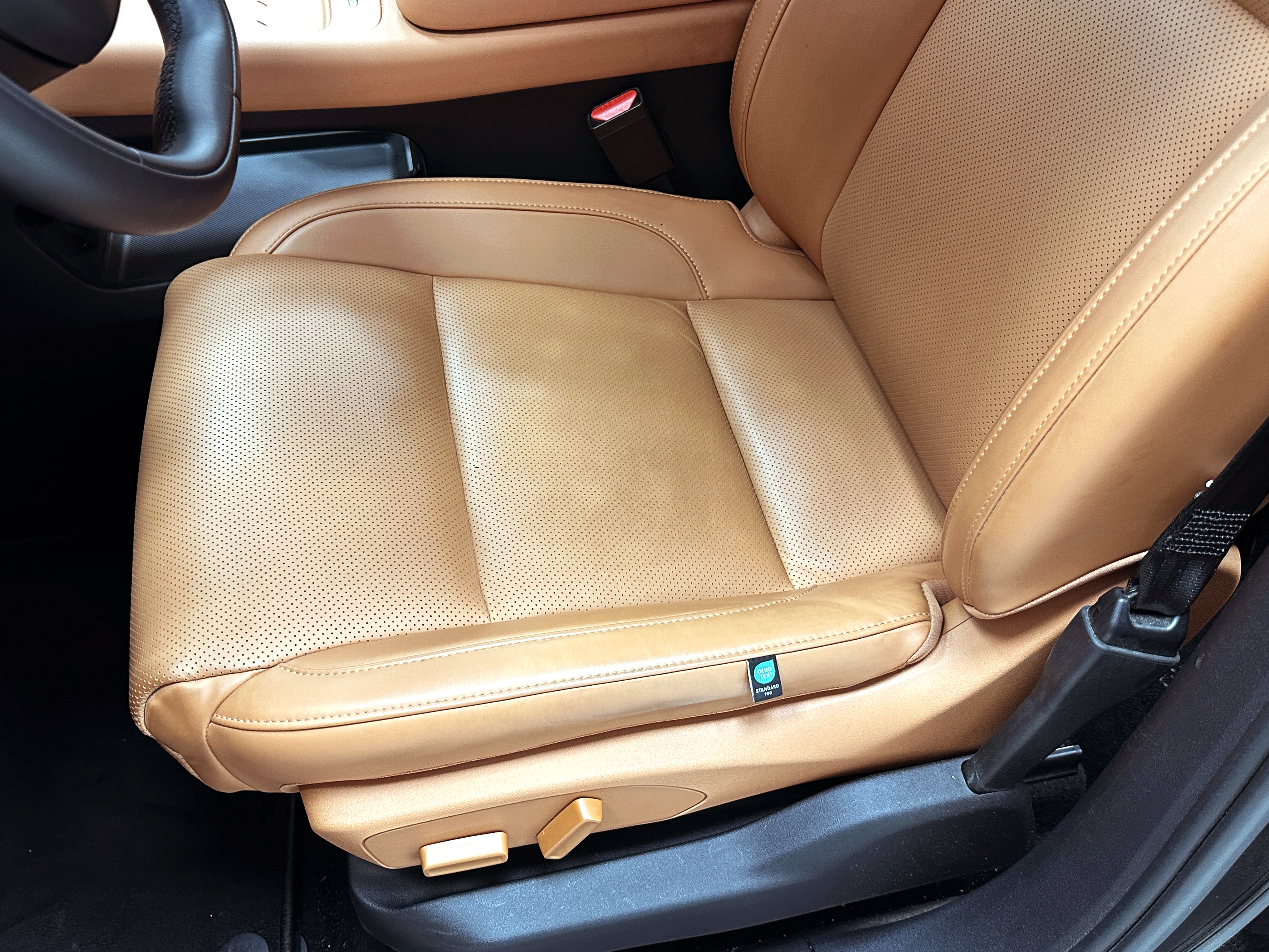 零跑汽车 零跑C16 2025 汽车图片 #14