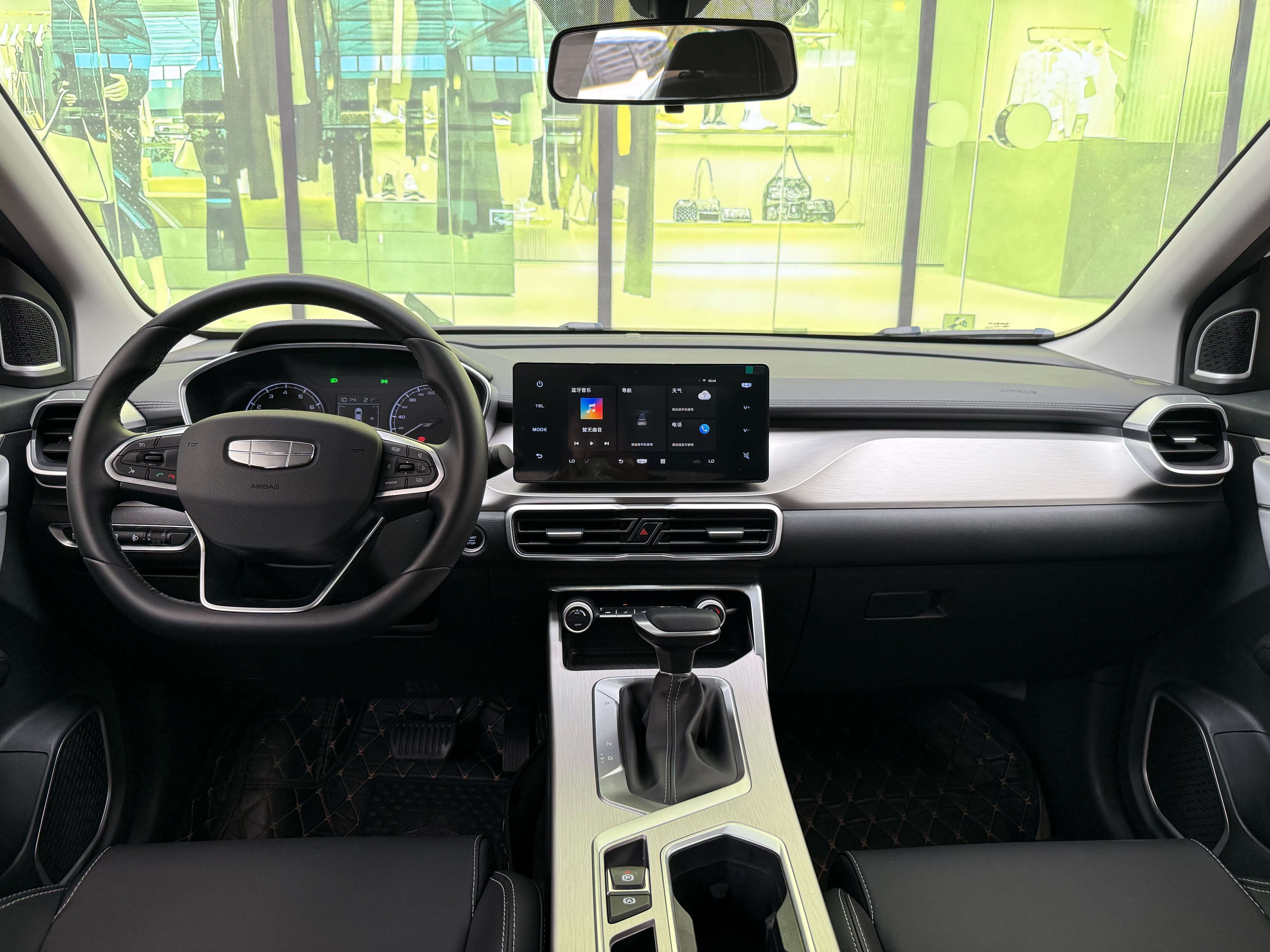 GEELY Coolray 2025 #14 GEELY Coolray 2025 car image #14