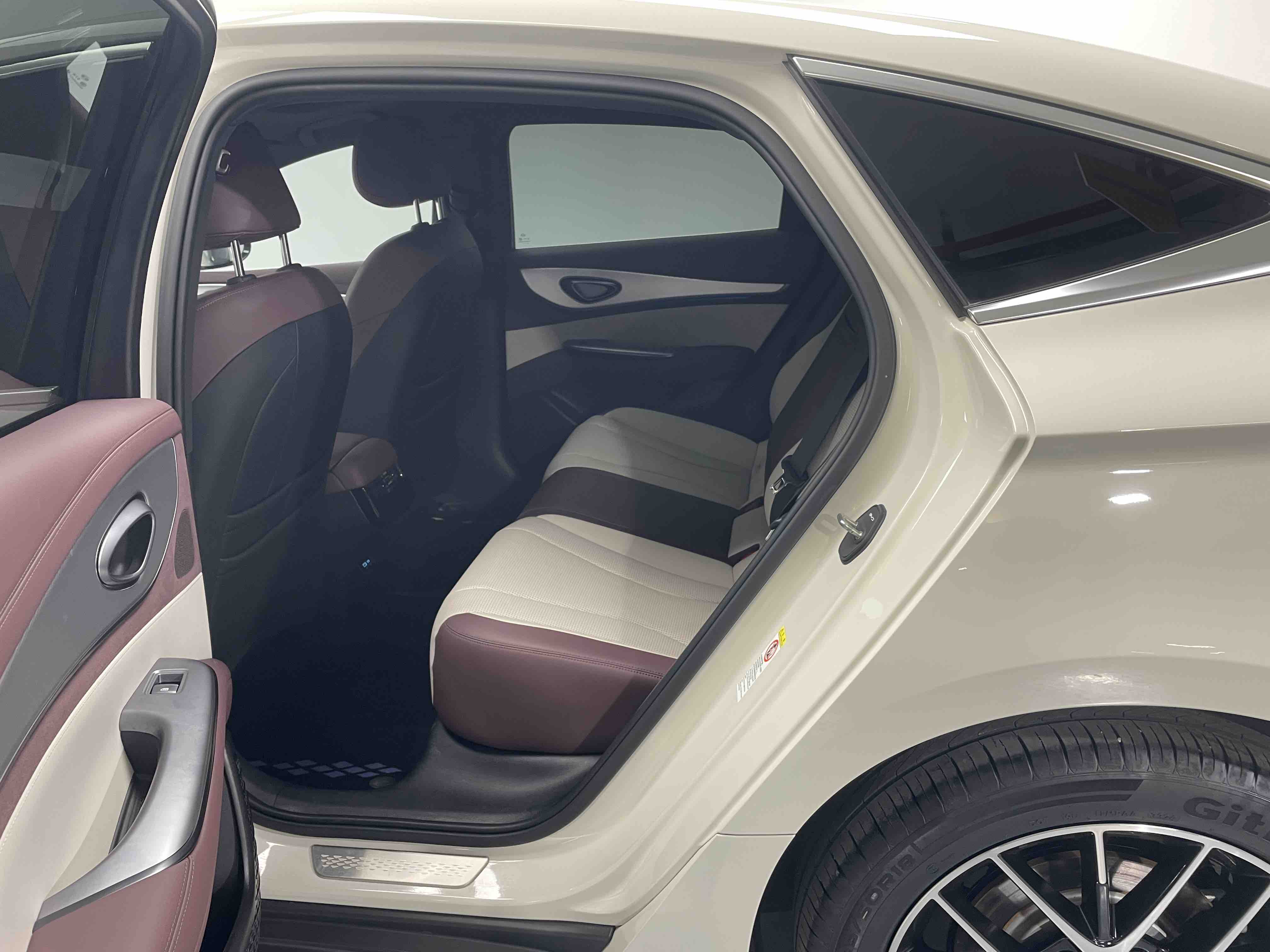 BYD Seal 07 DM-i 2024 صورة سيارة #14