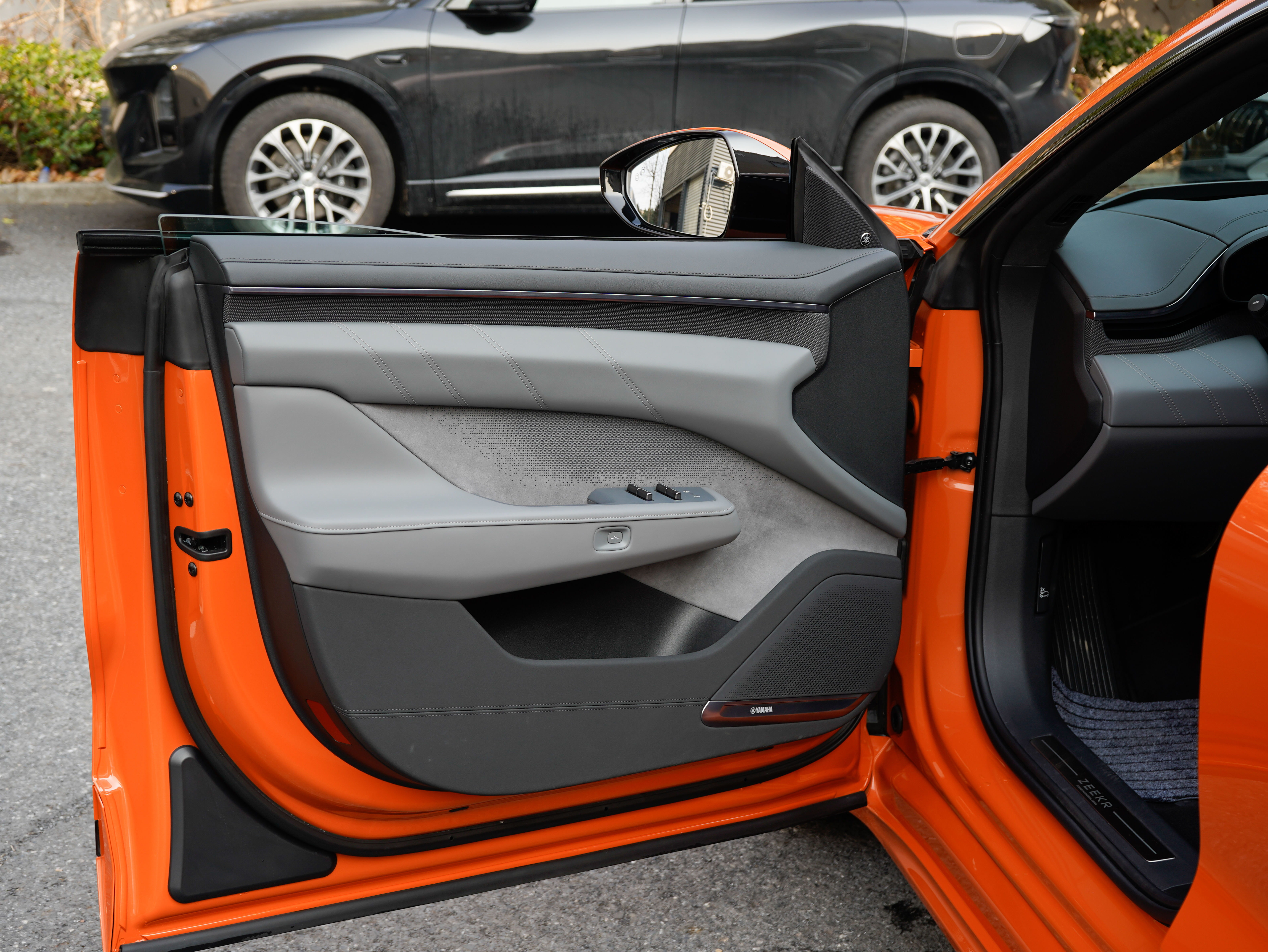 Zeekr 001 2024 immagine di auto #14