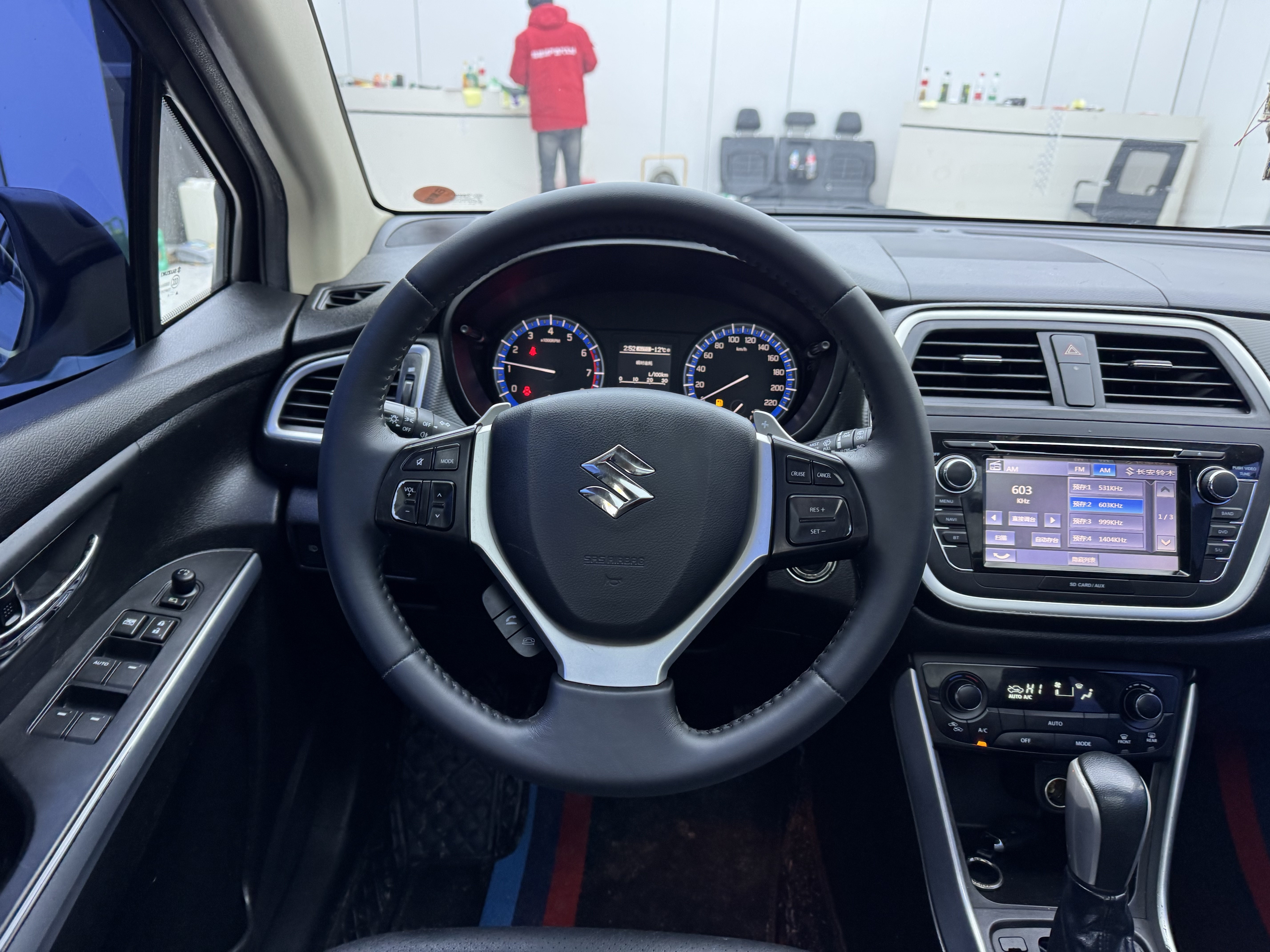 Suzuki S-Cross 2016 صورة سيارة #14