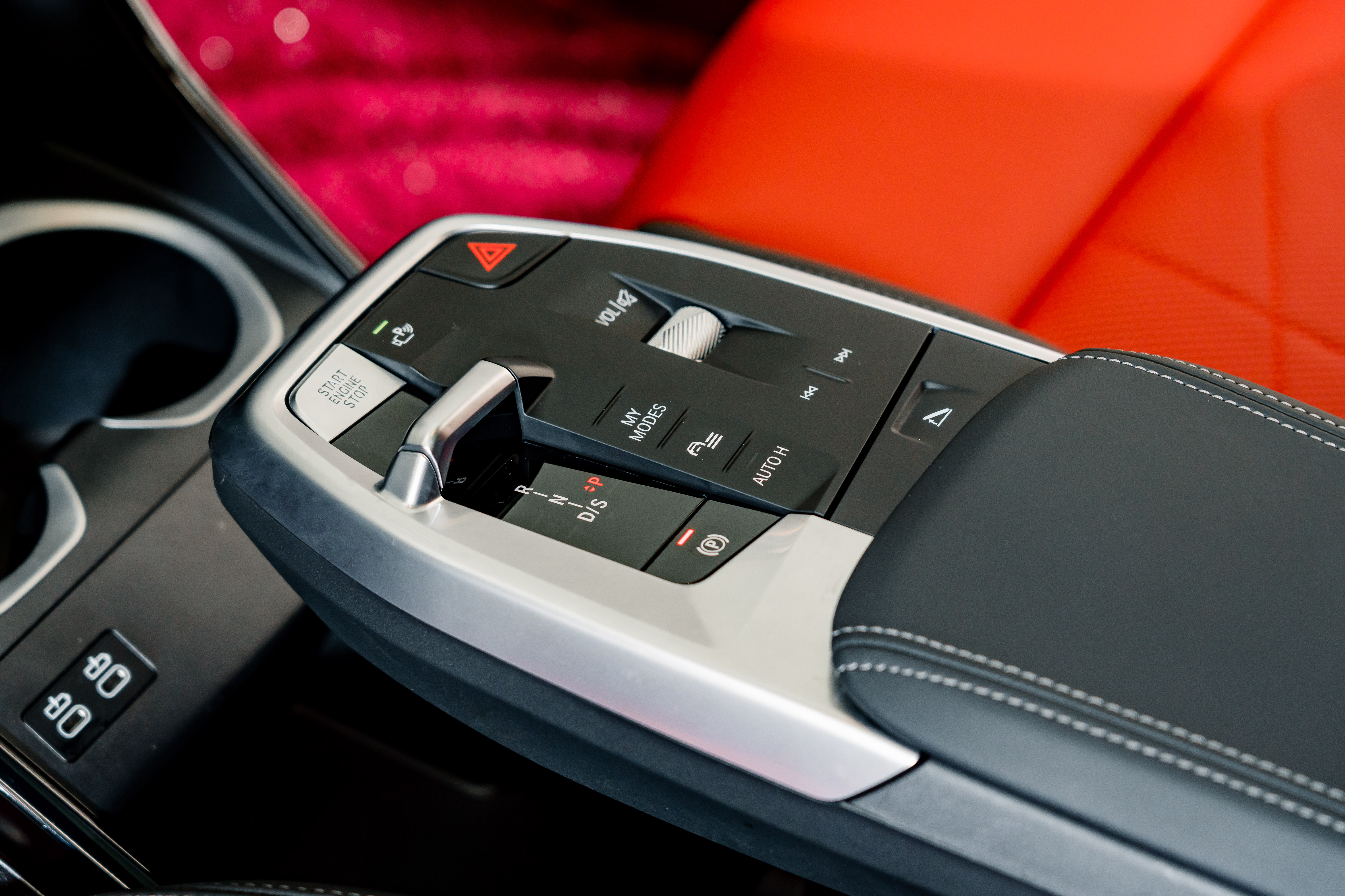 BMW X1 M35Li 2025 #14 BMW X1 M35Li 2025 car image #14