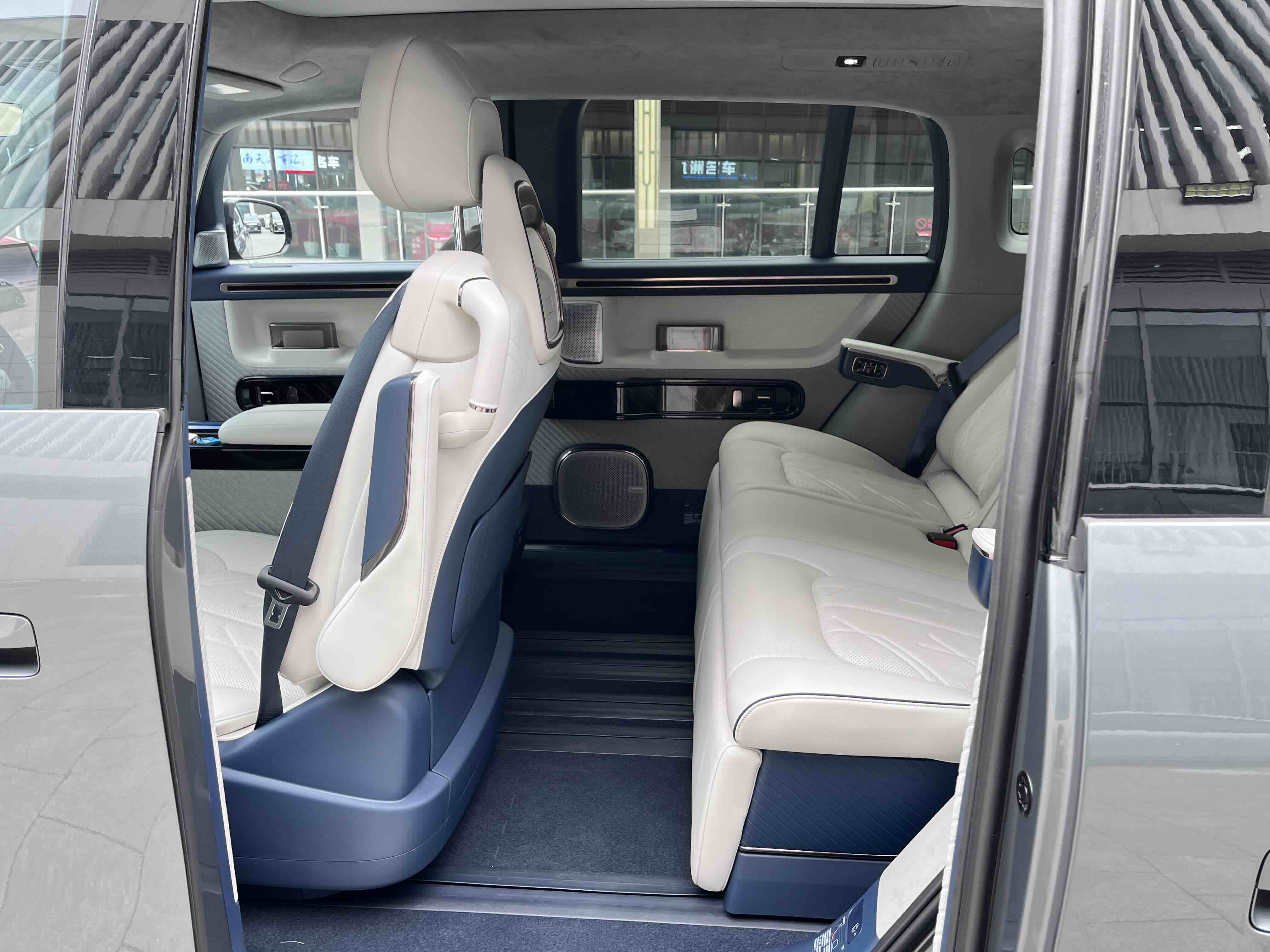 Zeekr MIX 2024 صورة سيارة #14