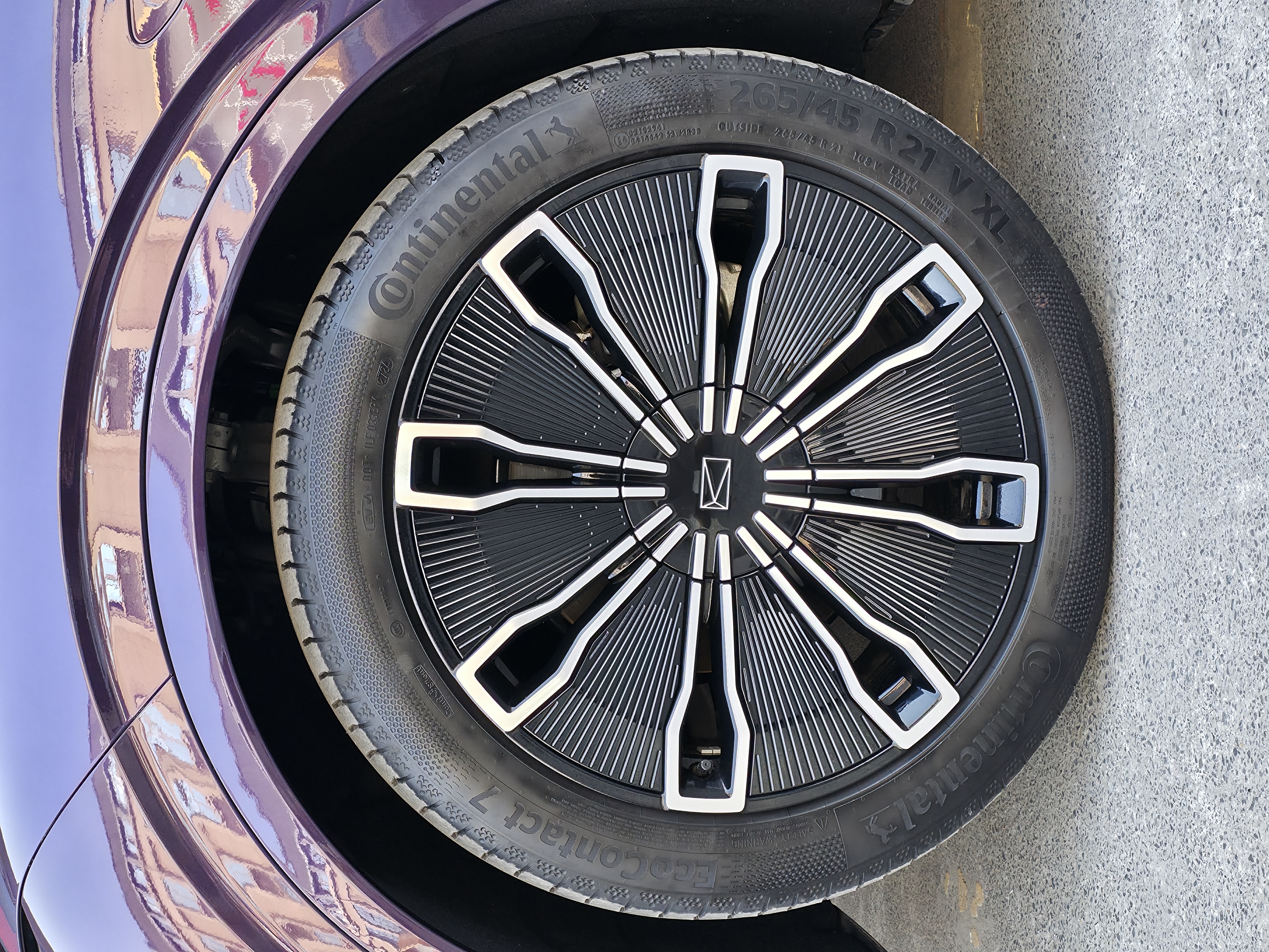 Avatr 07 2024 car image #14