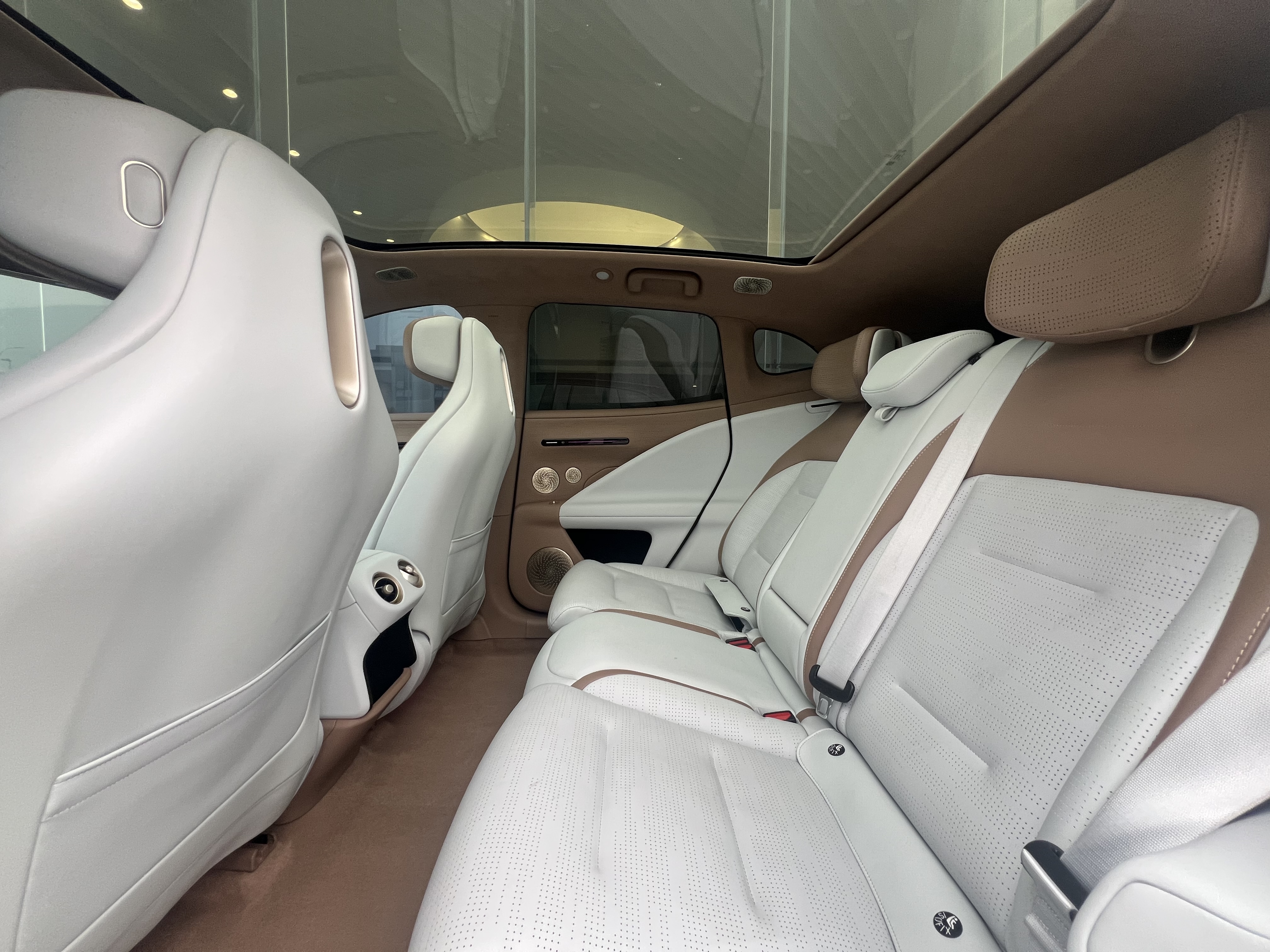 Avatr 07 2024 imagem de carro #14