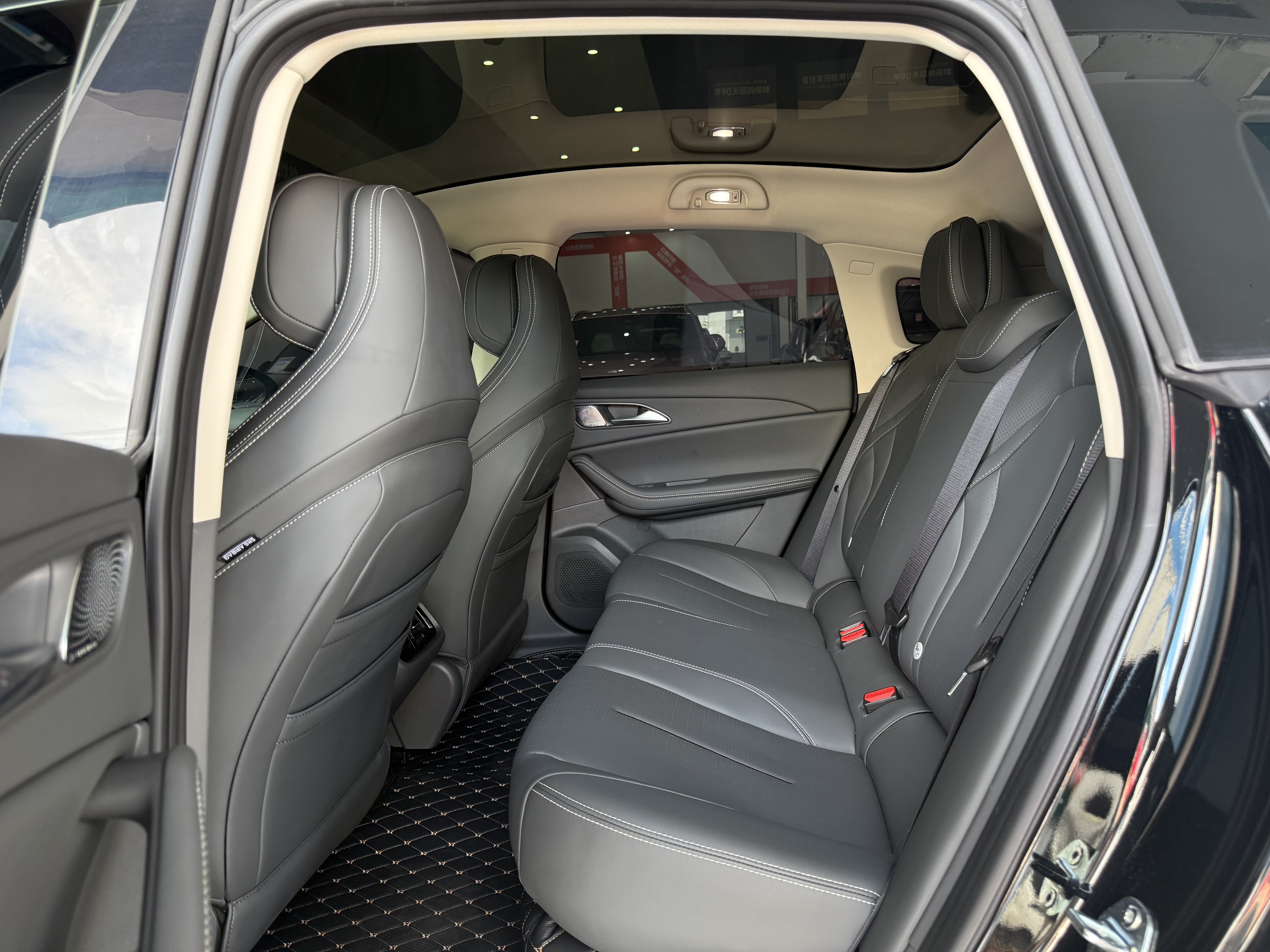 Forthing S7 2025 #14 Forthing S7 2025 immagine di auto #14