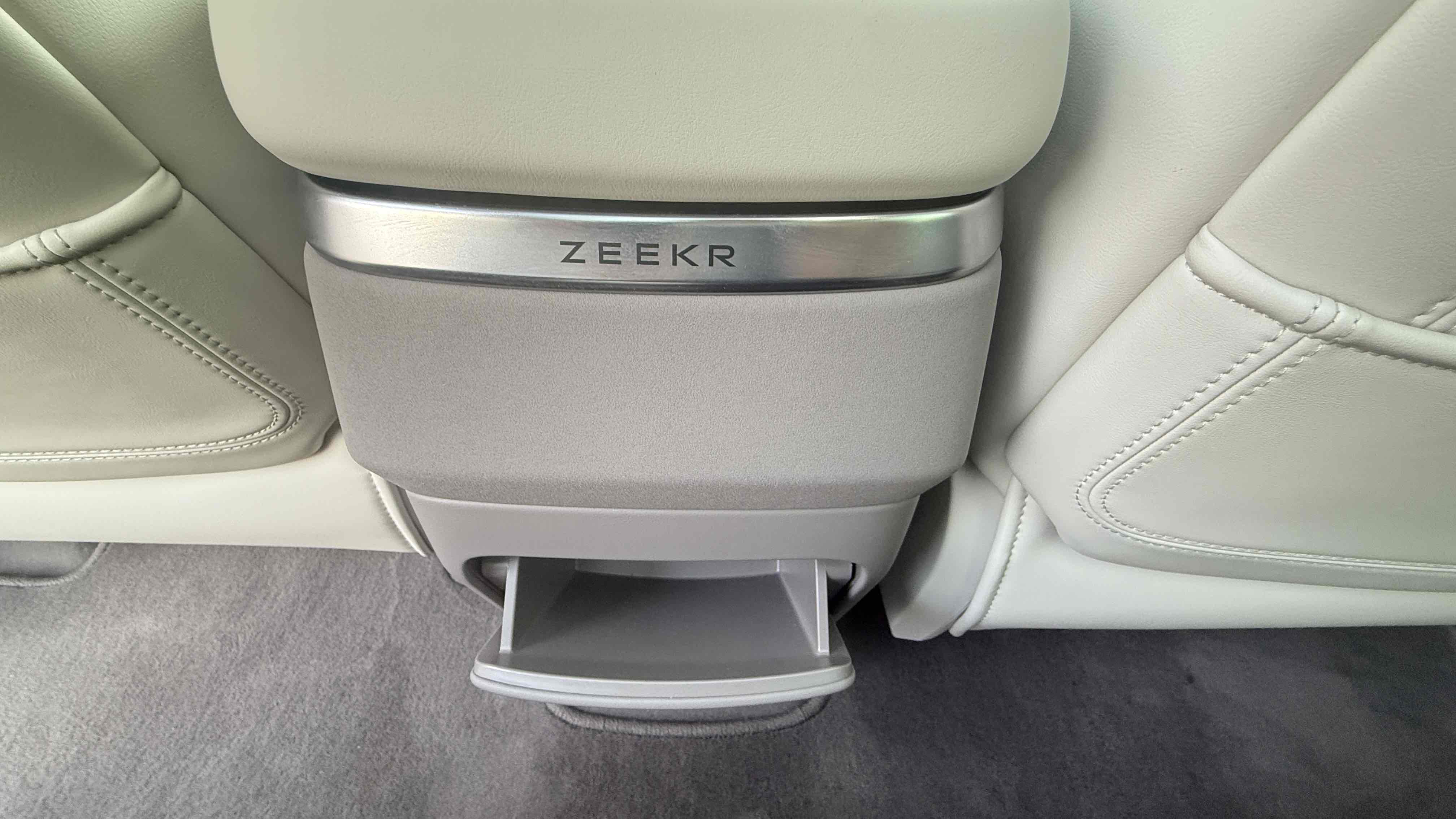 Zeekr 7X 2024 #14 Zeekr 7X 2024 car image #14