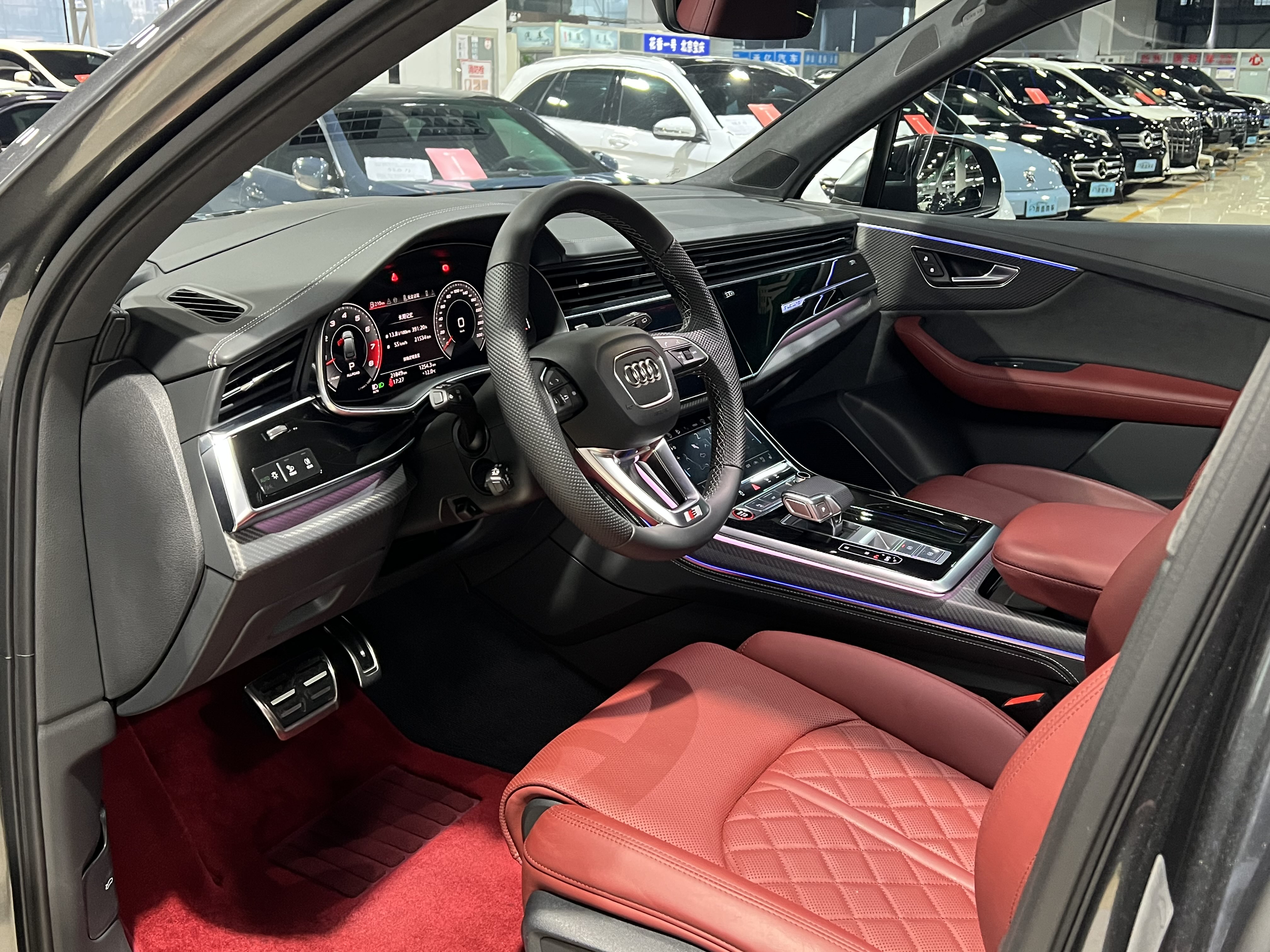 Audi SQ7 2024 #14 Audi SQ7 2024 car image #14