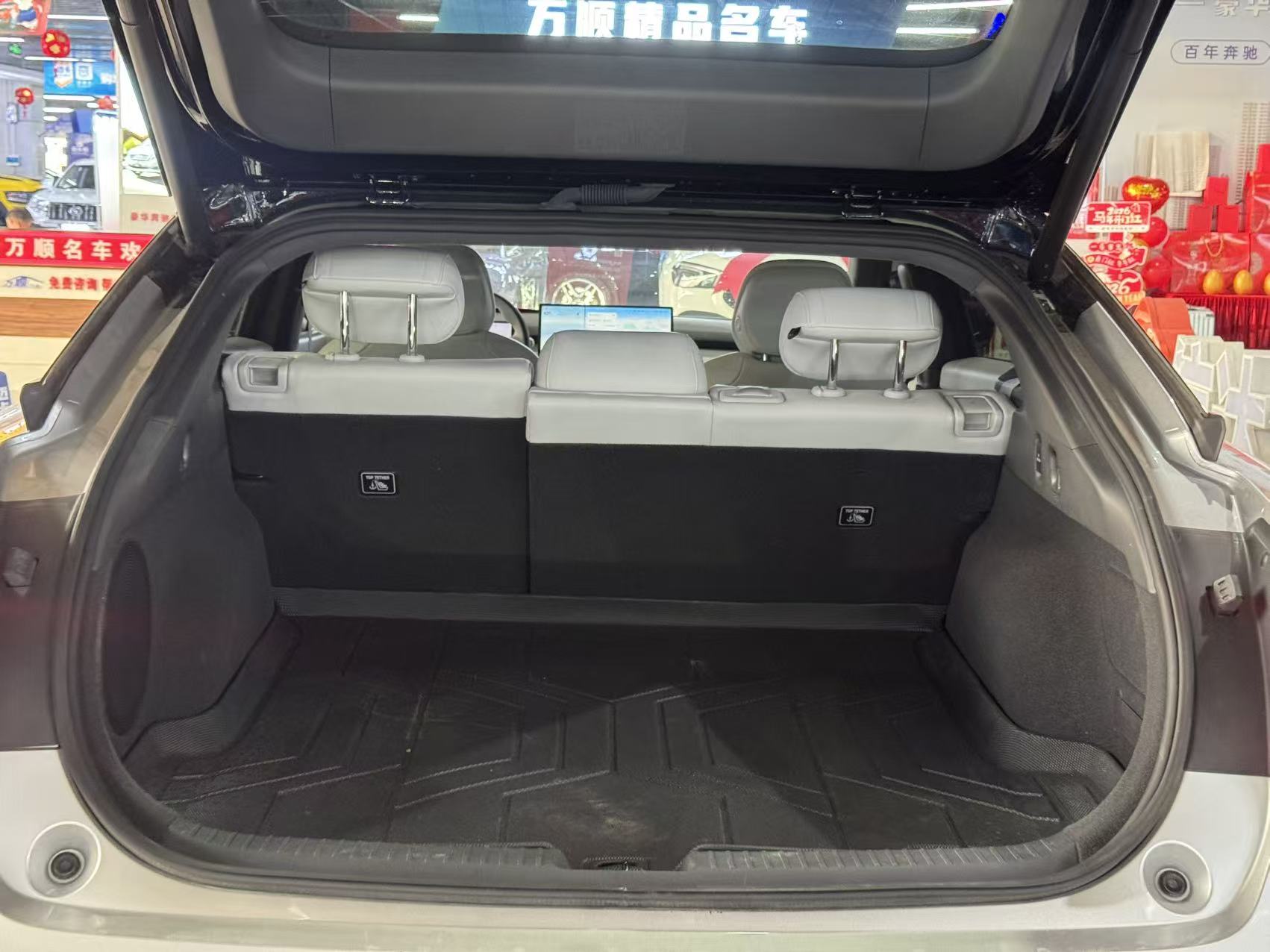 Xpeng P7+ 2025 car image #14
