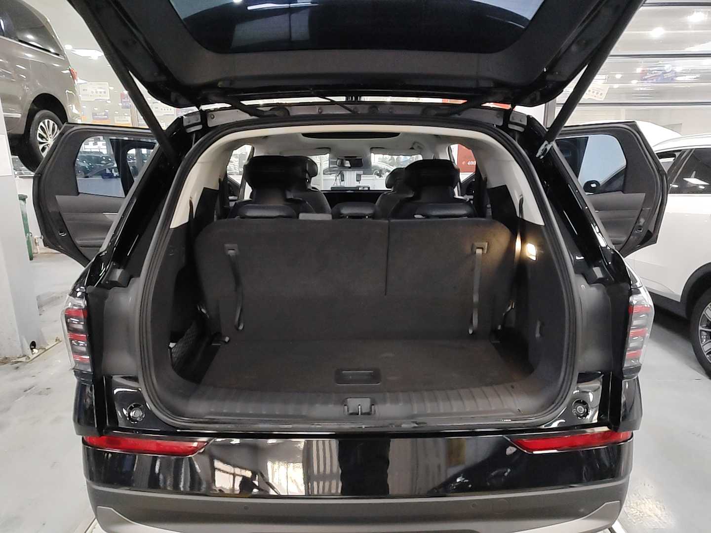 Ford Edge 2025 immagine di auto #14