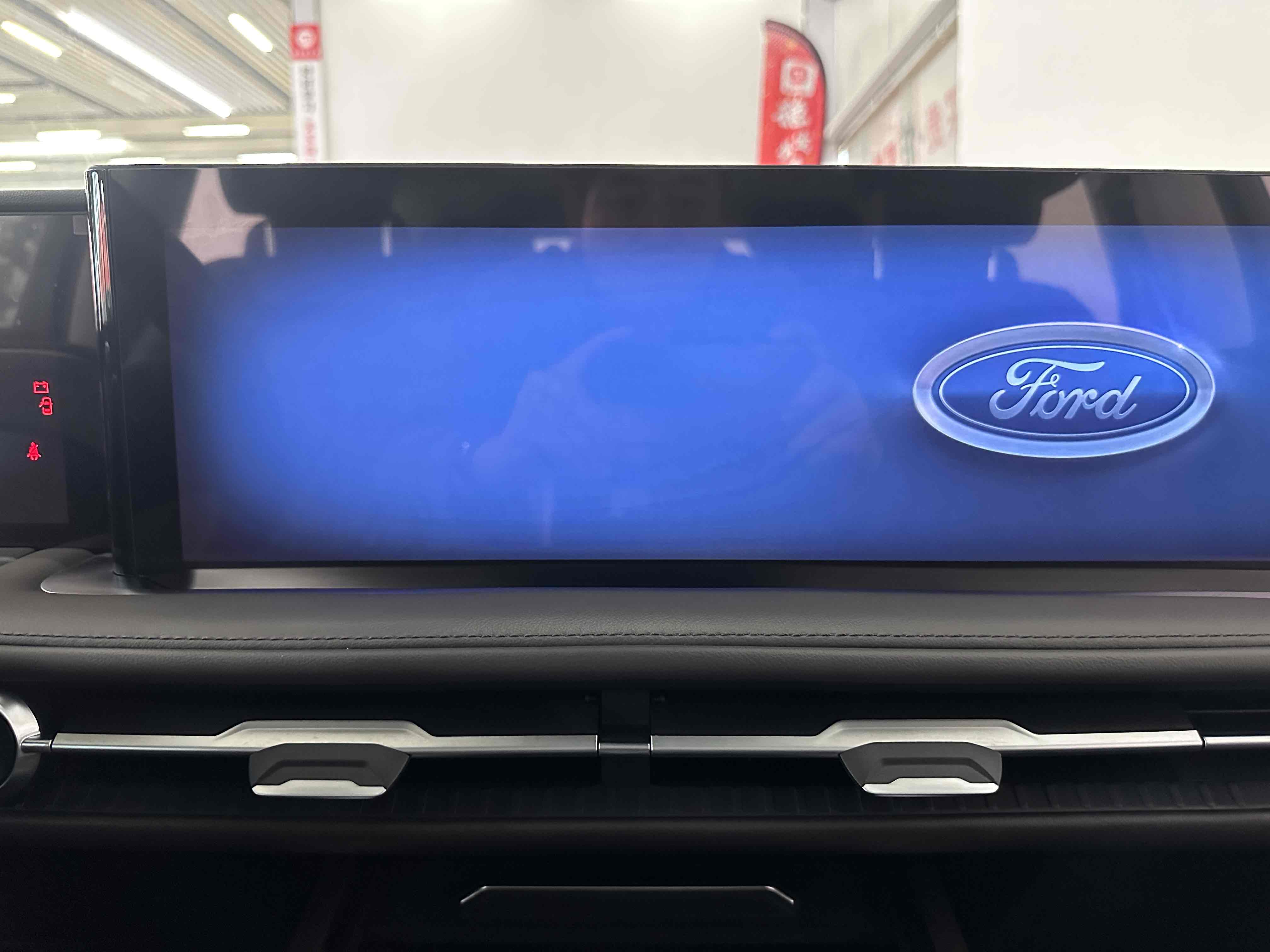 Ford Edge 2024 #14 Ford Edge 2024 car image #14