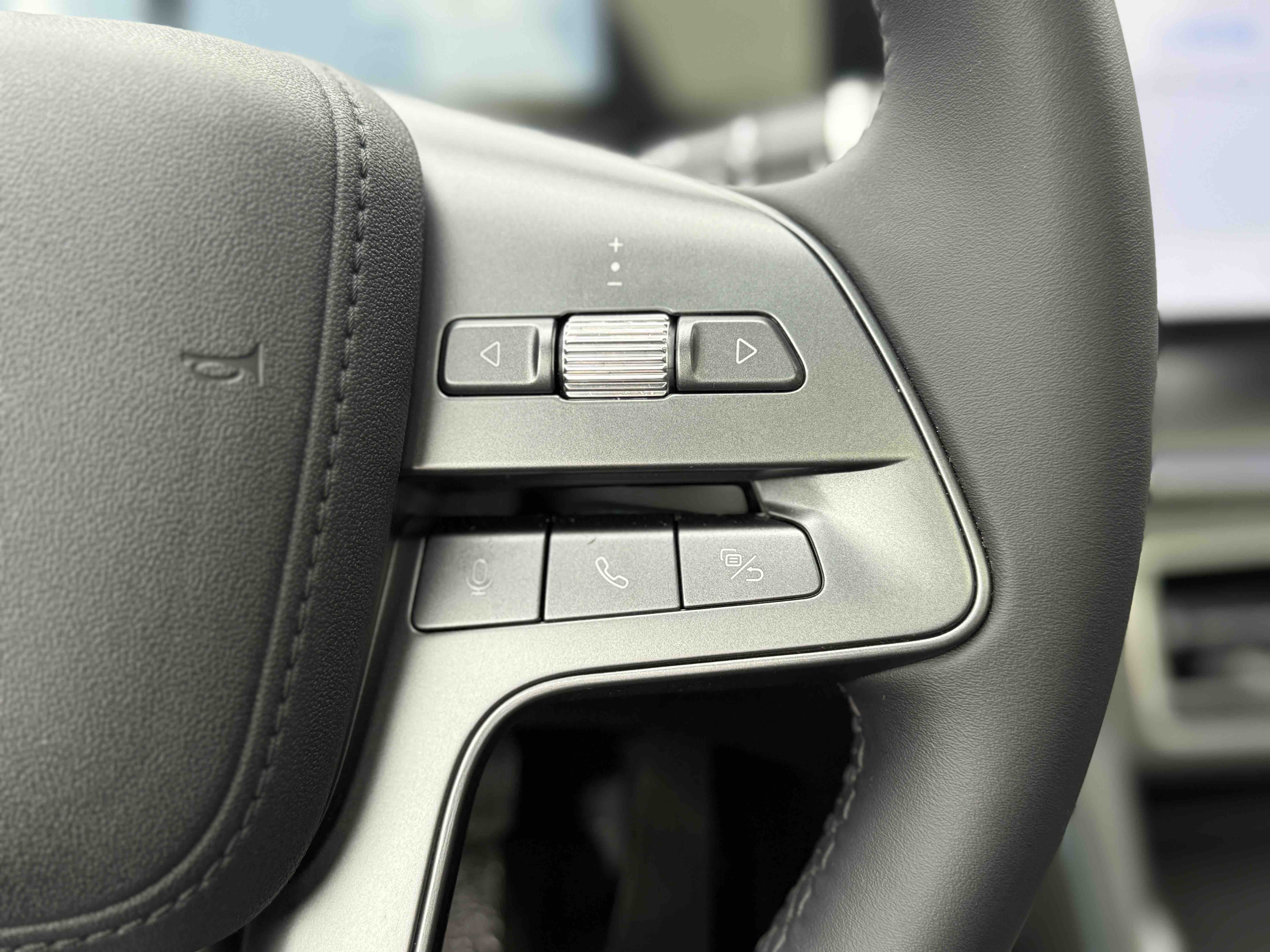 BYD Song 2025 #14 BYD Song 2025 car image #14