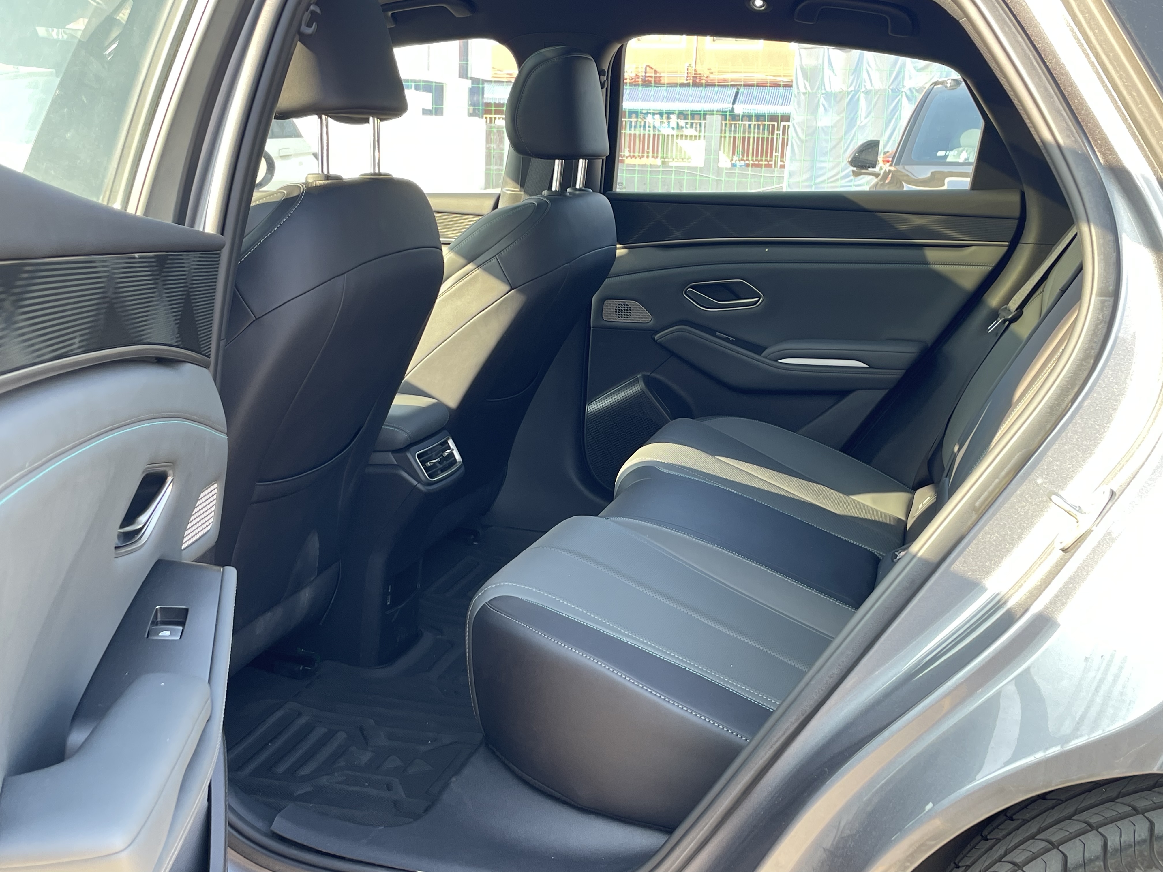 BYD Qin L 2025 immagine di auto #14