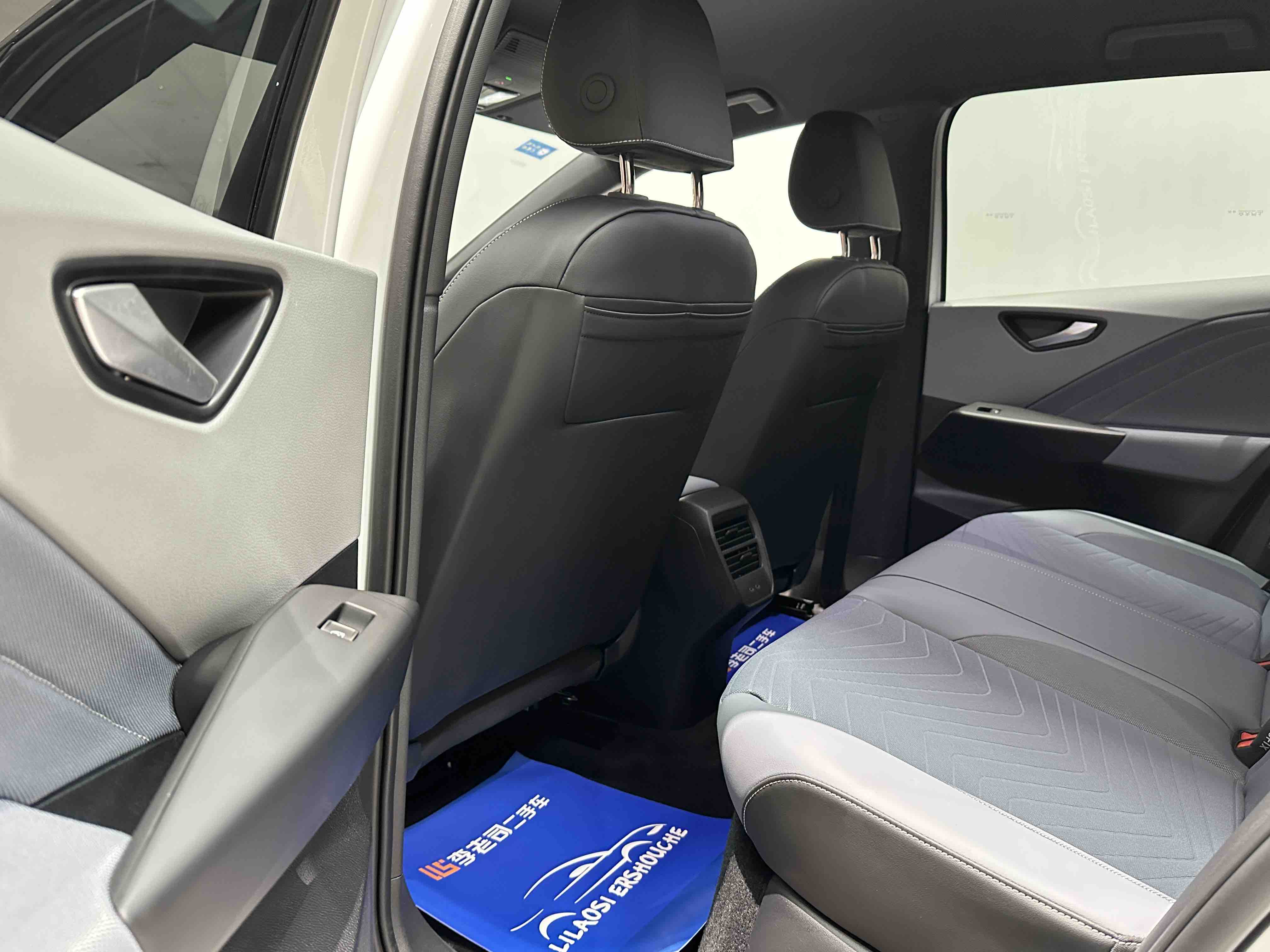 Volkswagen ID.3 2025 car image #14