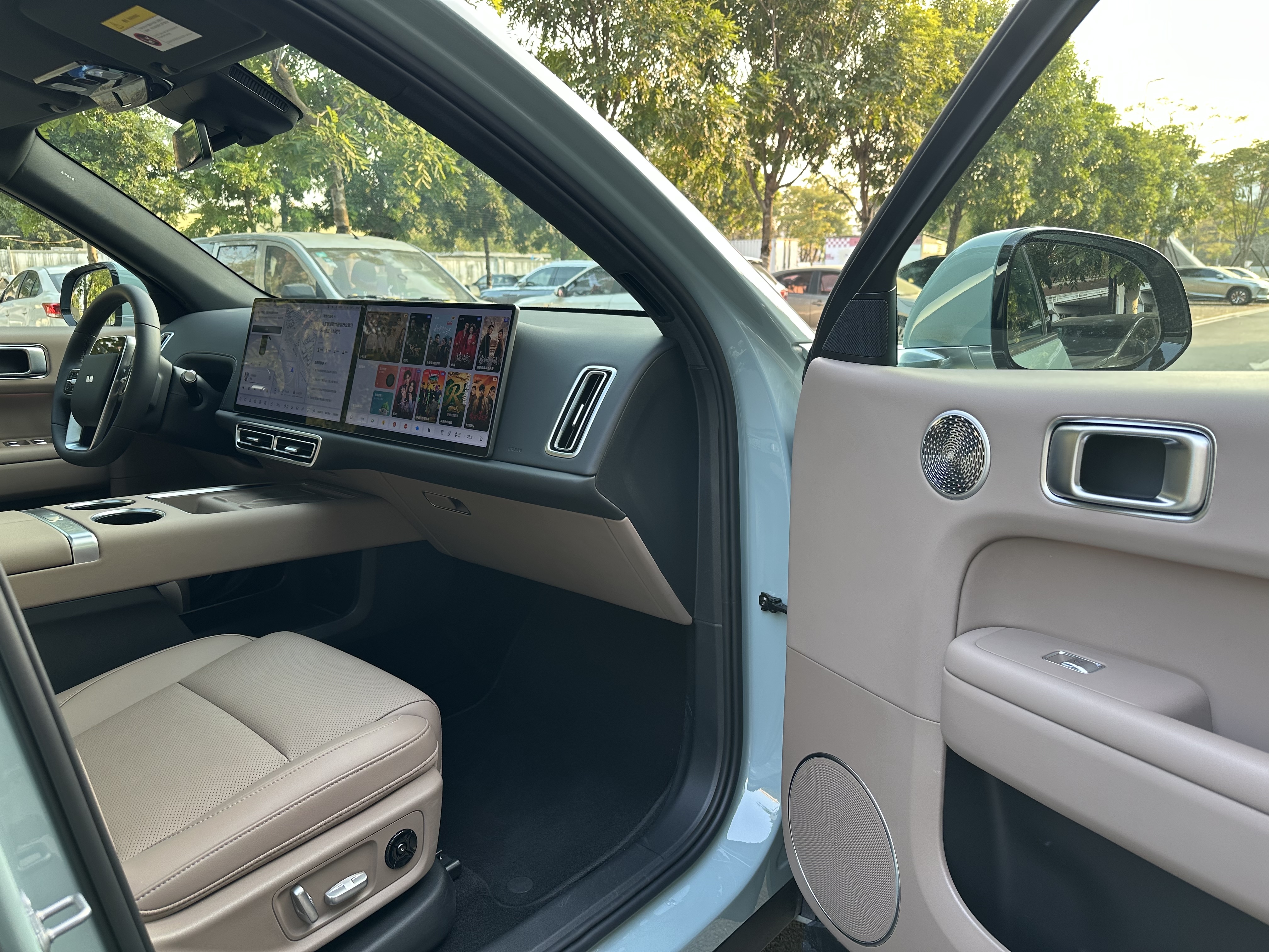 Li L6 2025 imagen de coche #14