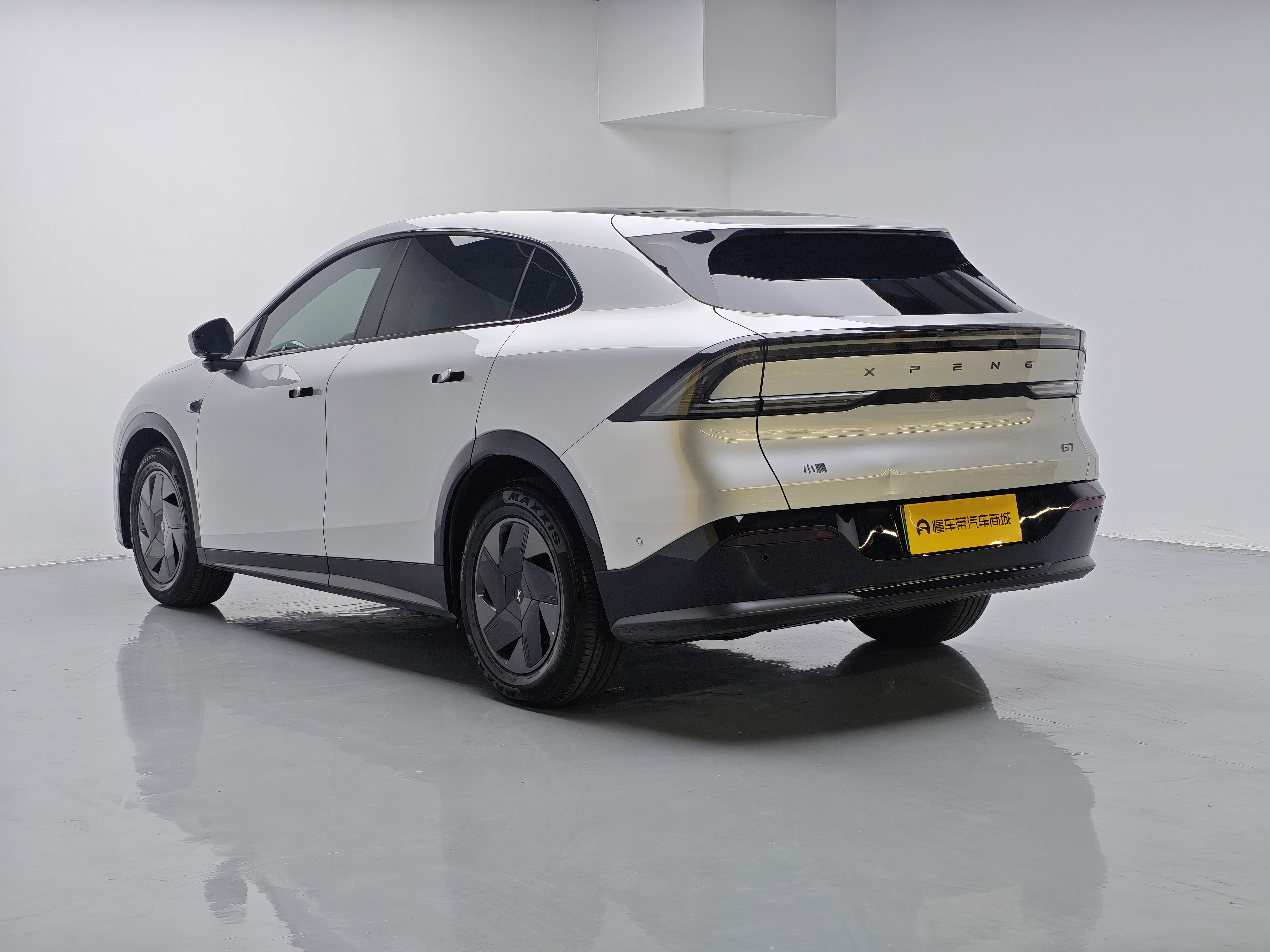 Xpeng G7 2025 #14 Xpeng G7 2025 car image #14