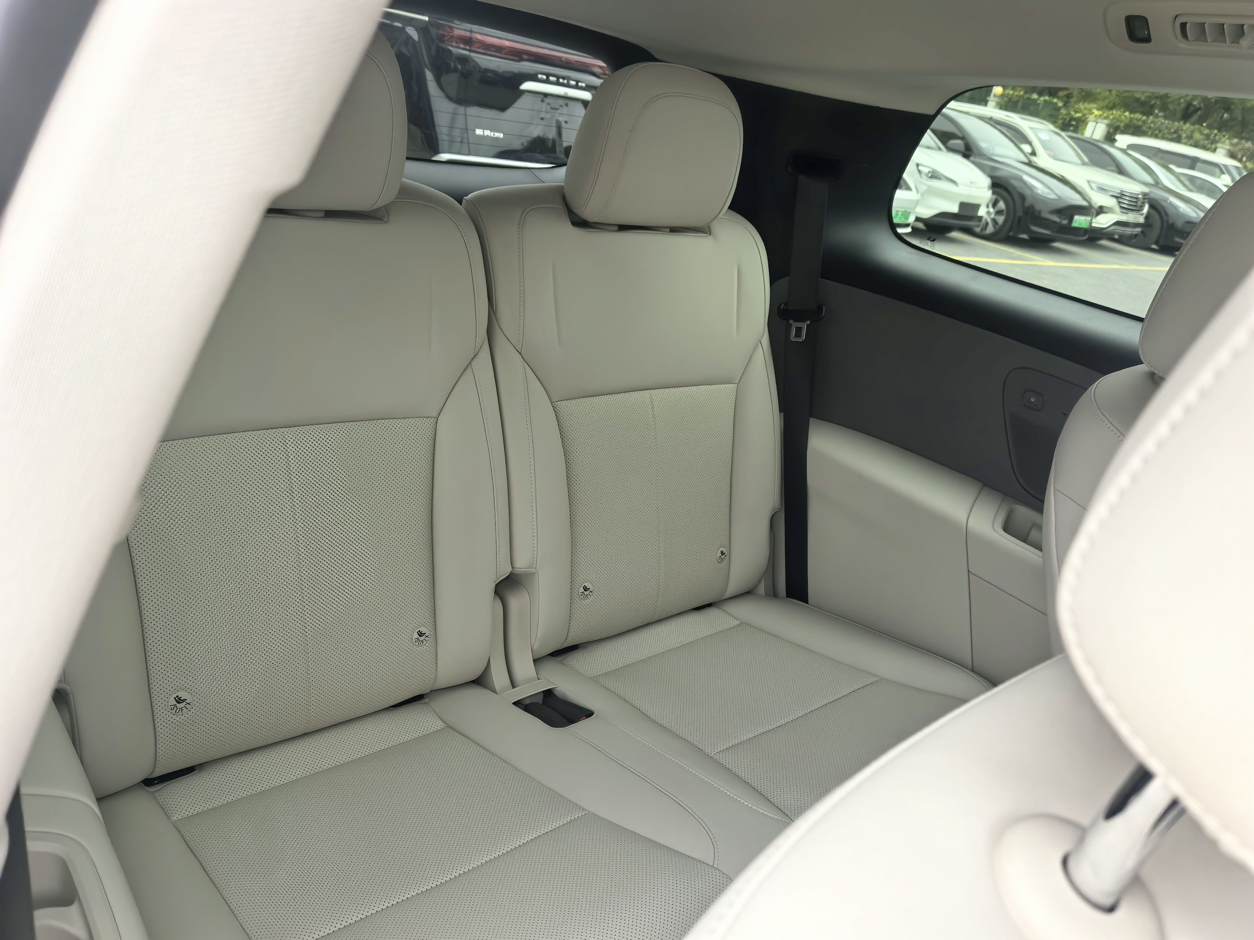 理想汽车 理想i6 2025 汽车图片 #14