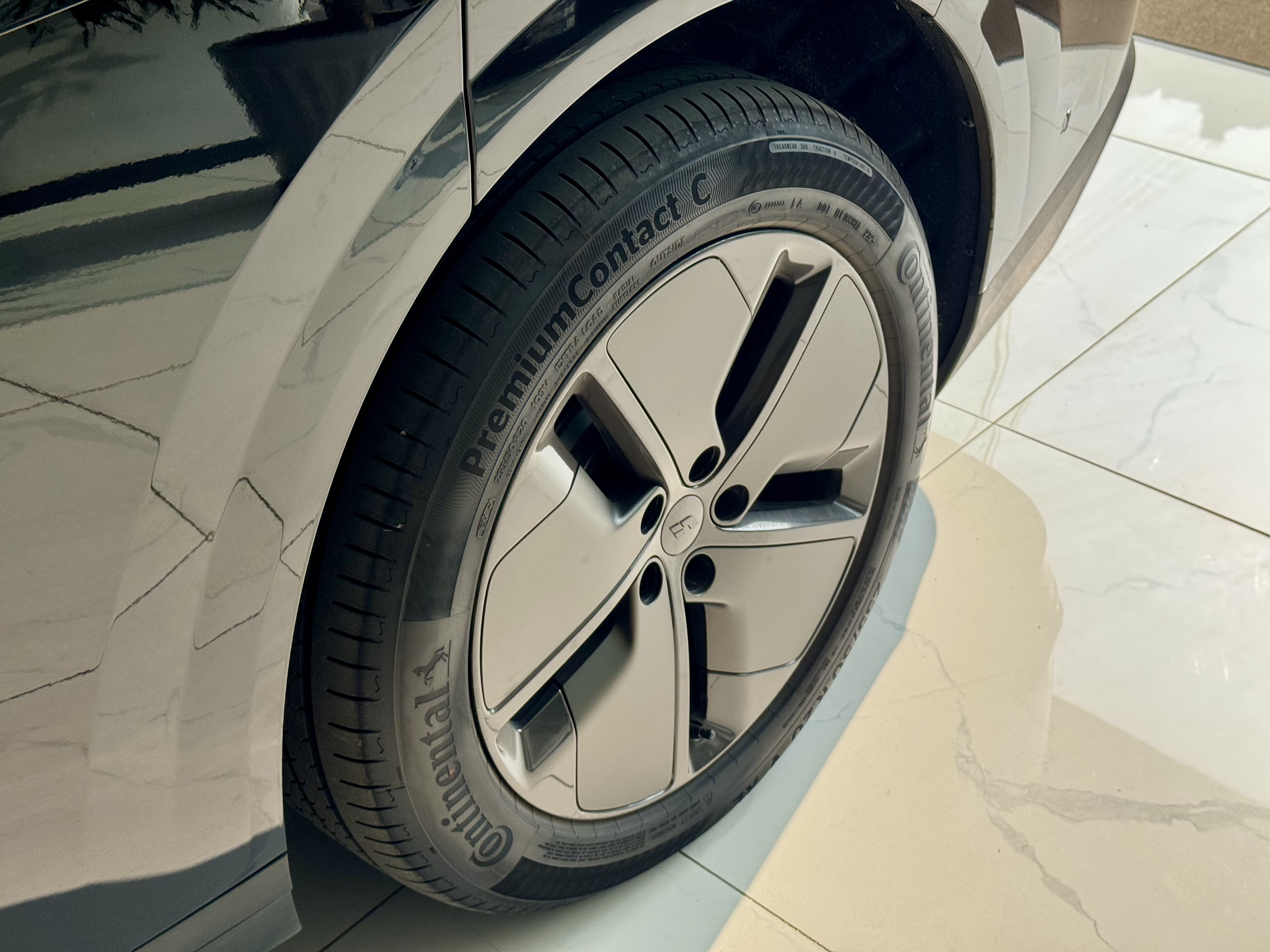 理想汽车 理想i6 2025 汽车图片 #14