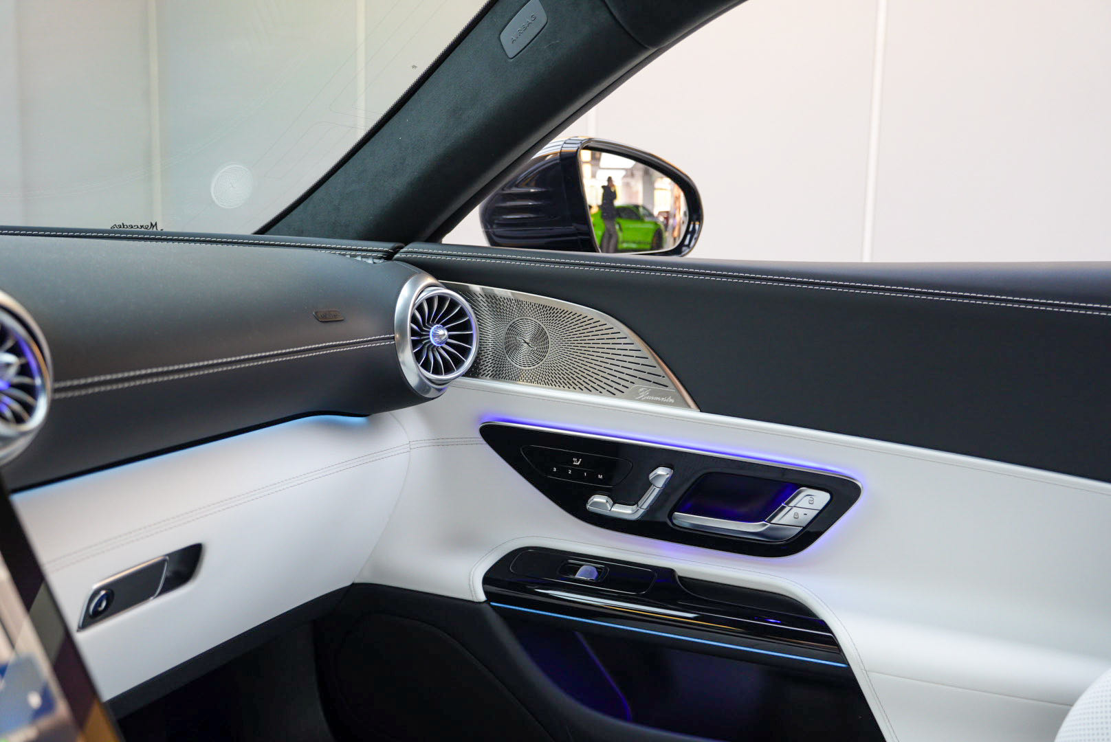 Mercedes-Benz AMG GT 2025 imagen de coche #14