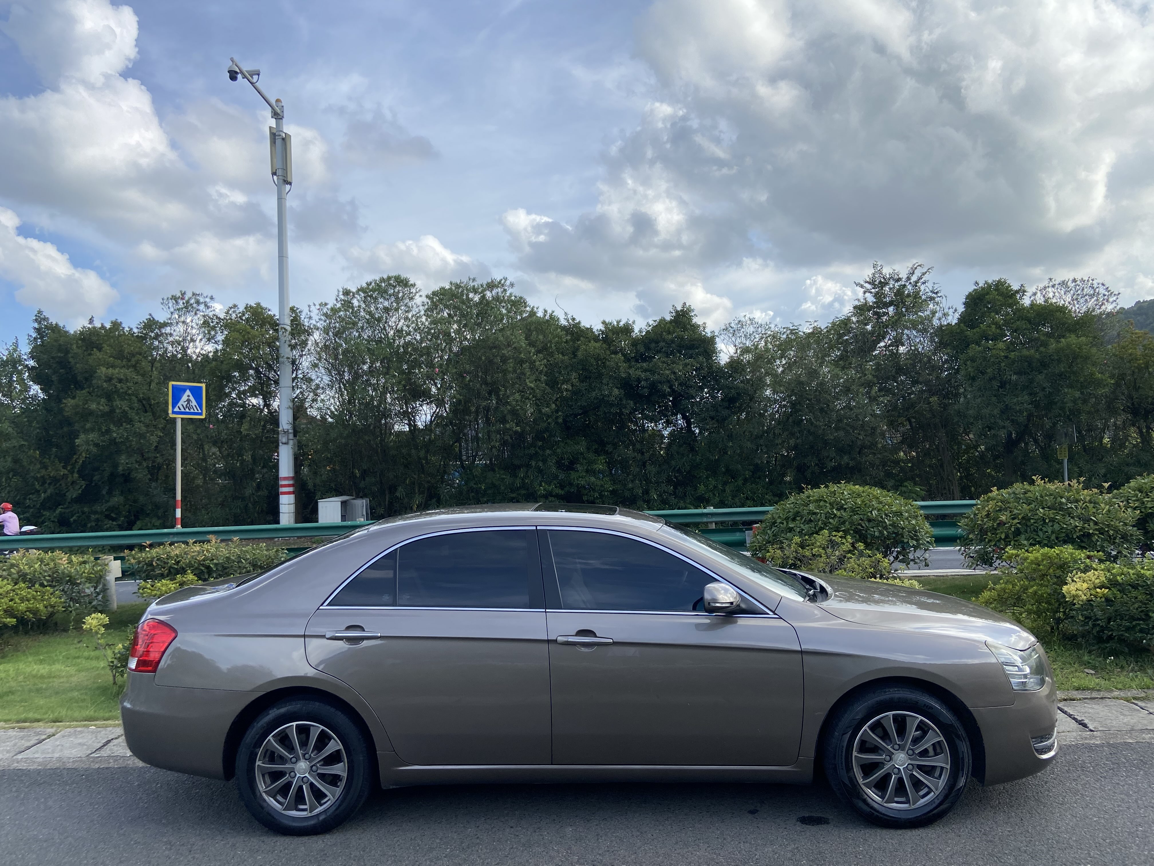 GEELY EC8 2015 car image #14