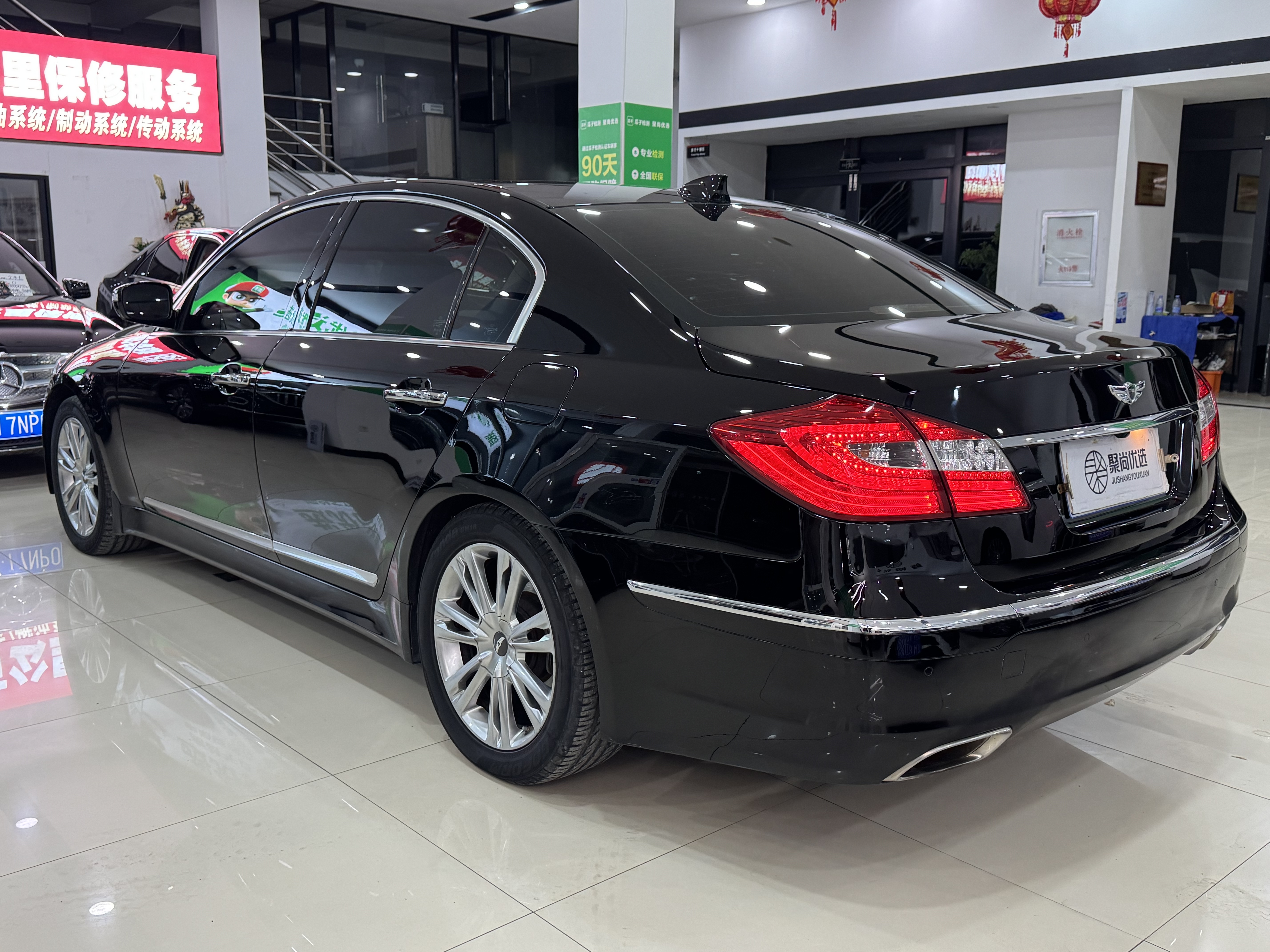 Hyundai Rohens 2013 #14 Hyundai Rohens 2013 car image #14