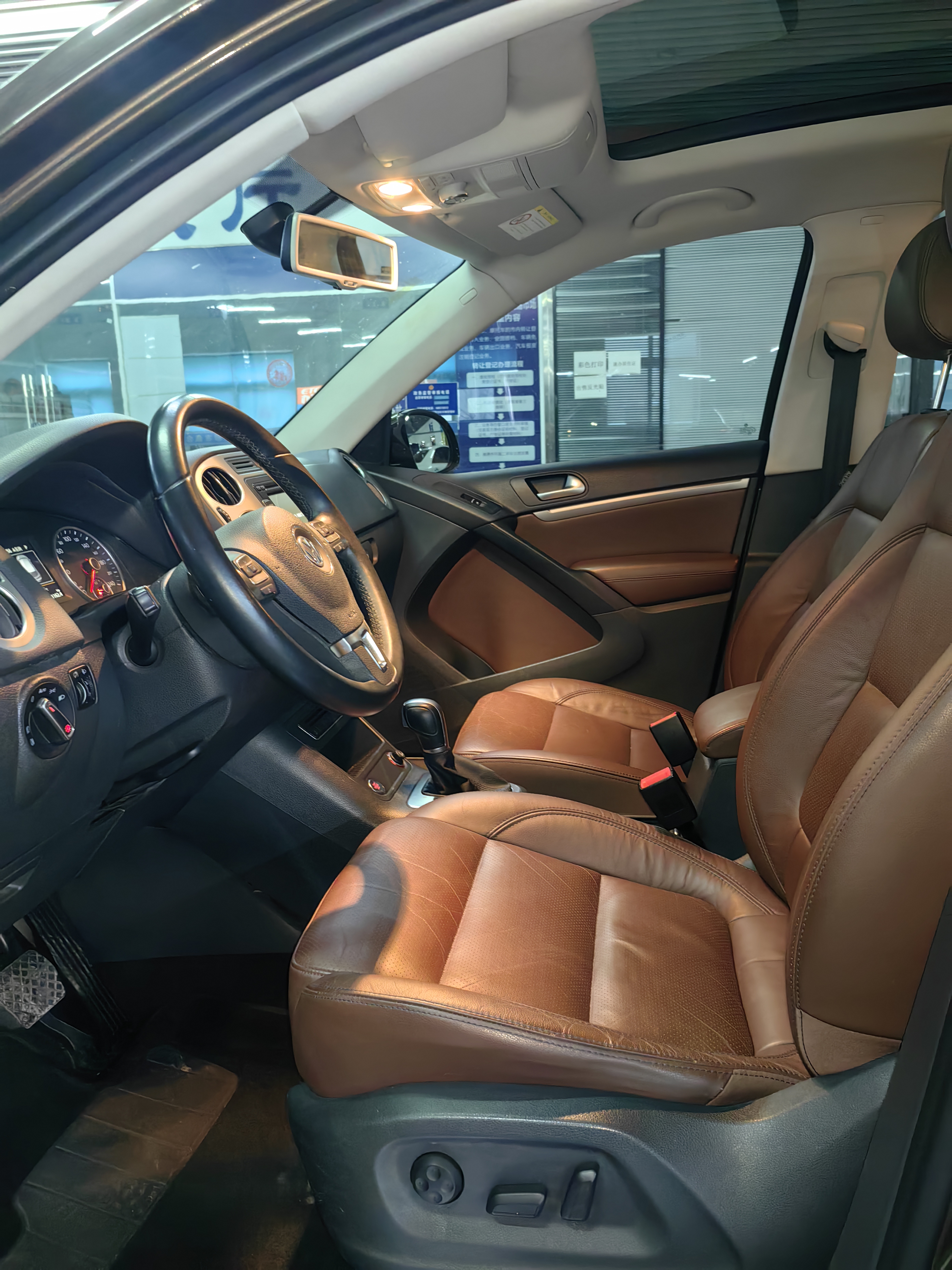 Volkswagen Tiguan 2014 immagine di auto #14