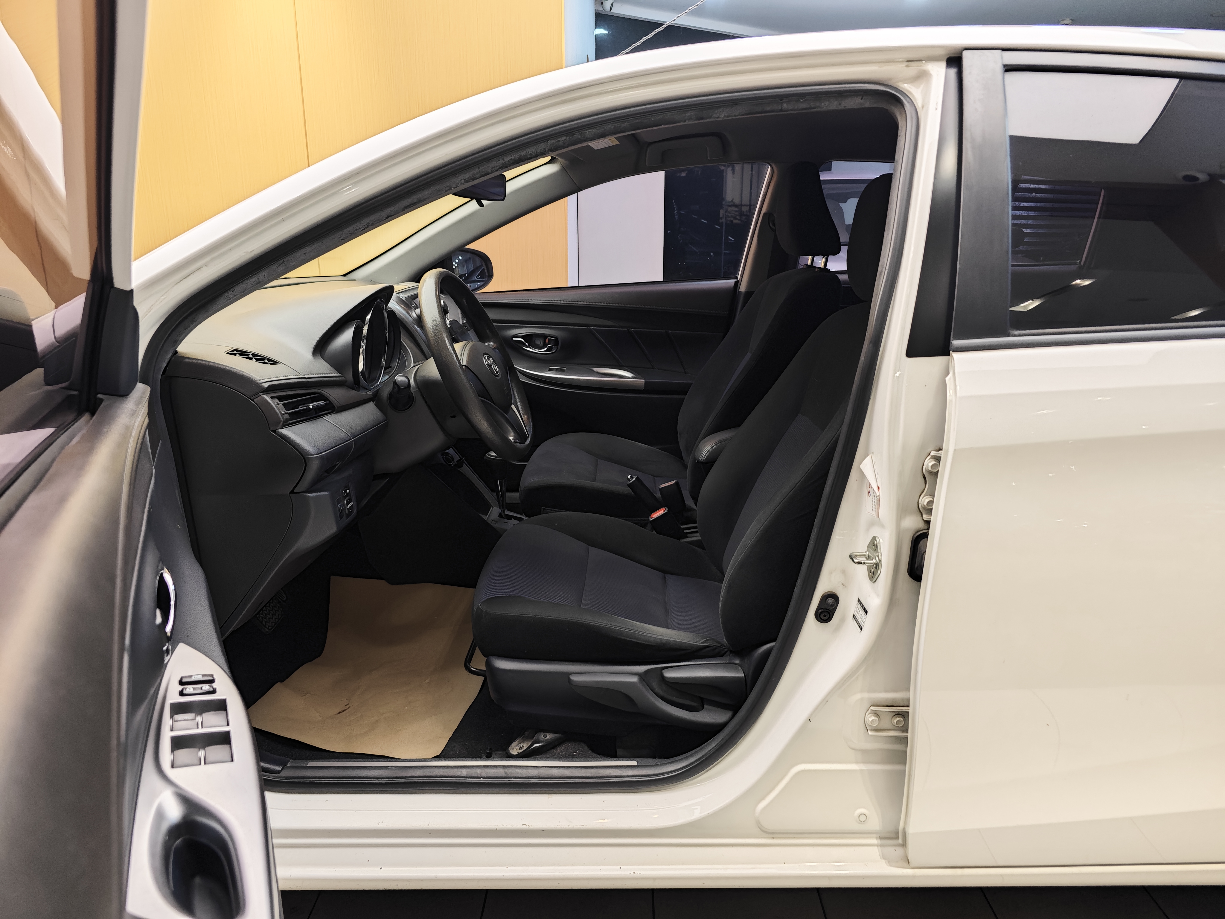 Yaris L Zhixuan 2015 car image #14