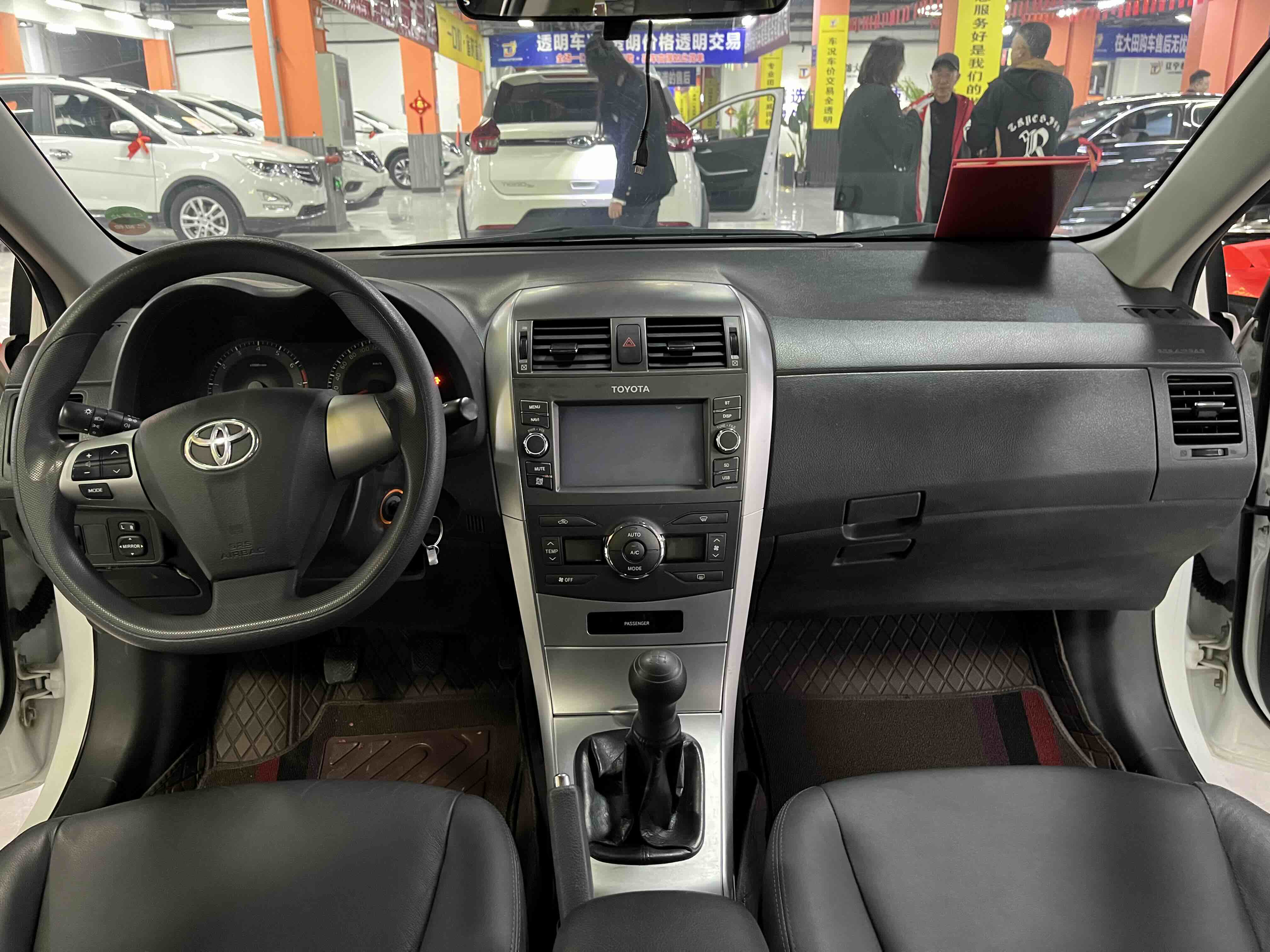 Corolla 2014 immagine di auto #14