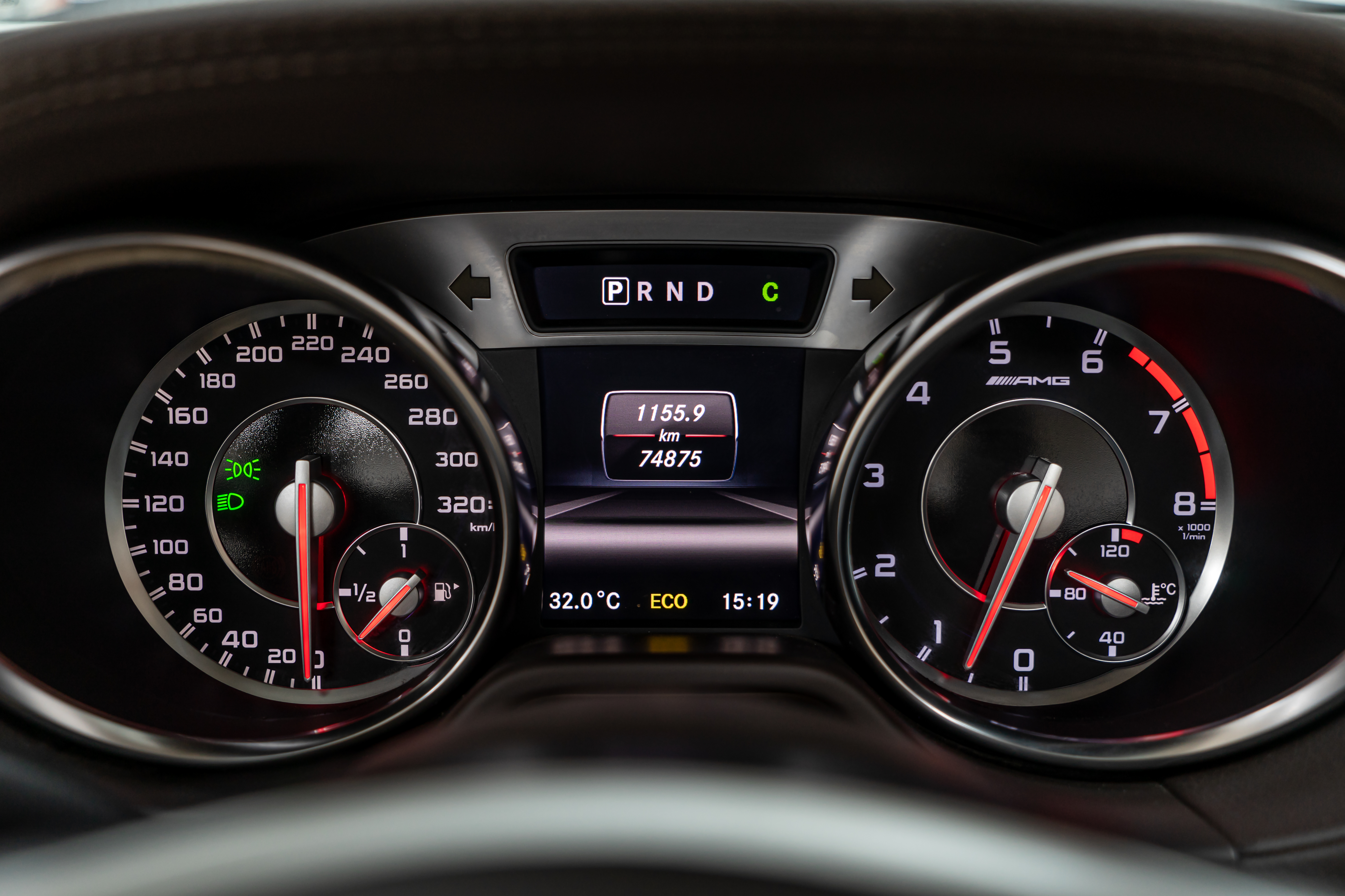 Mercedes-Benz SL AMG 2015 car image #14