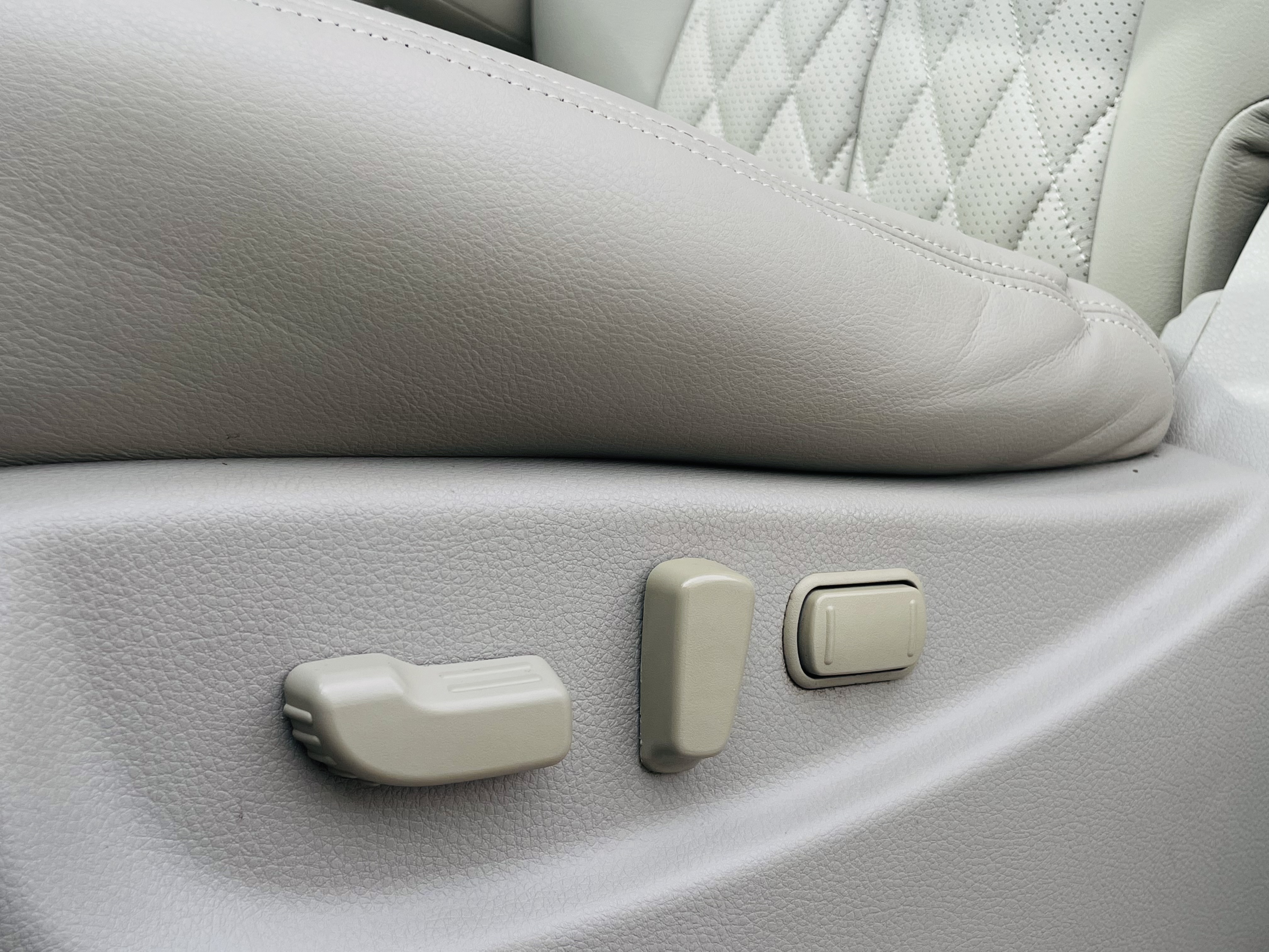 日产 贵士 2012 汽车图片 #14